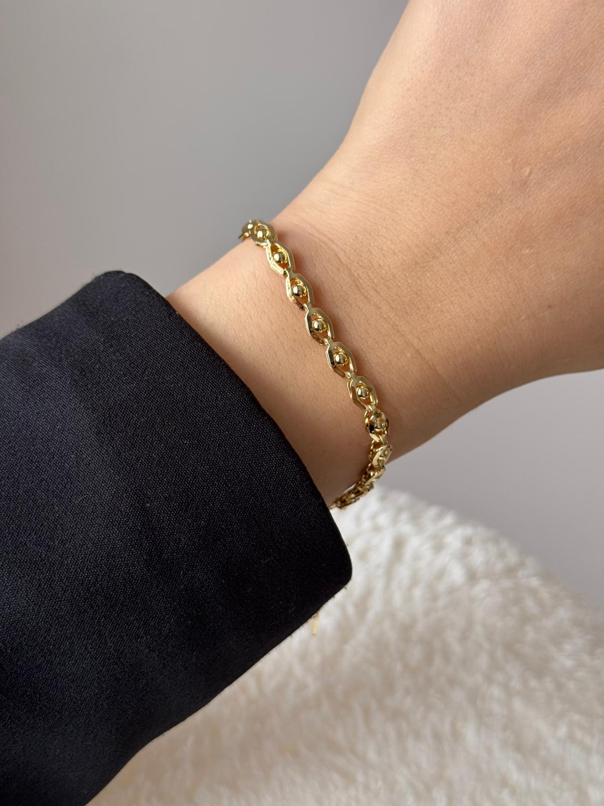 Altın Renk Oval Formlu Düz Çelik Bileklik 