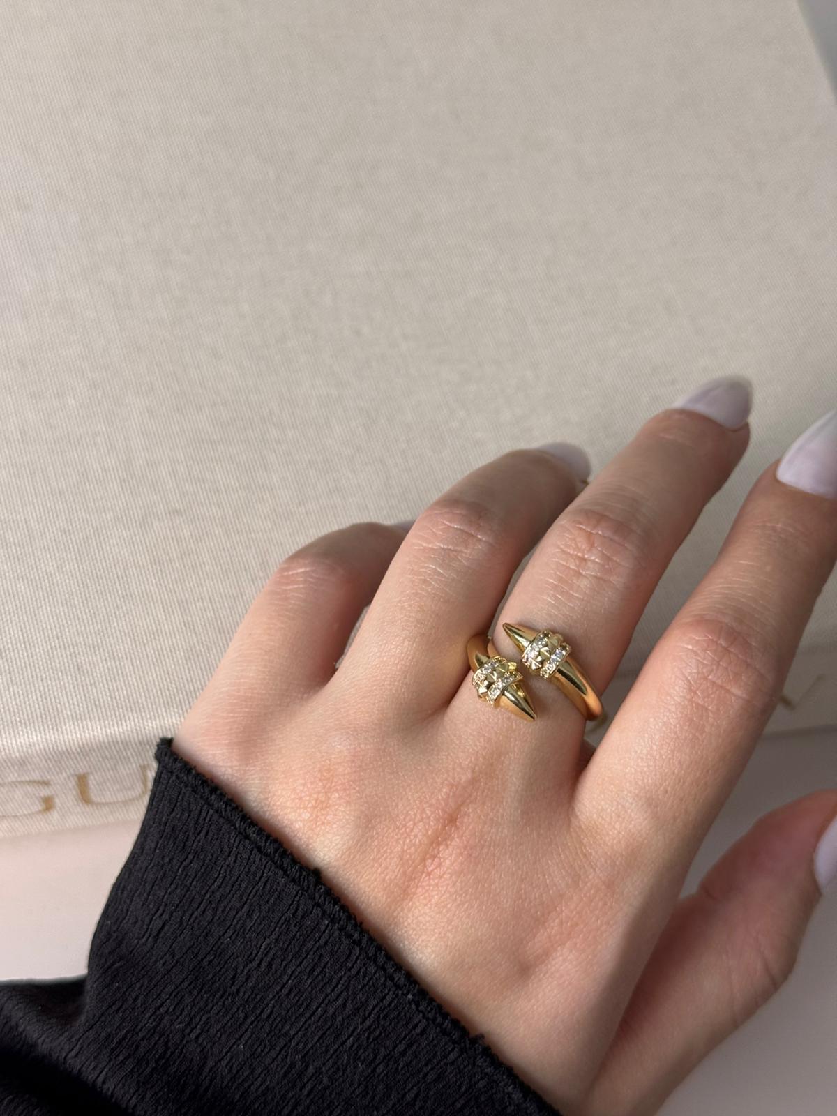 Zirkon Taşlı Yüzük