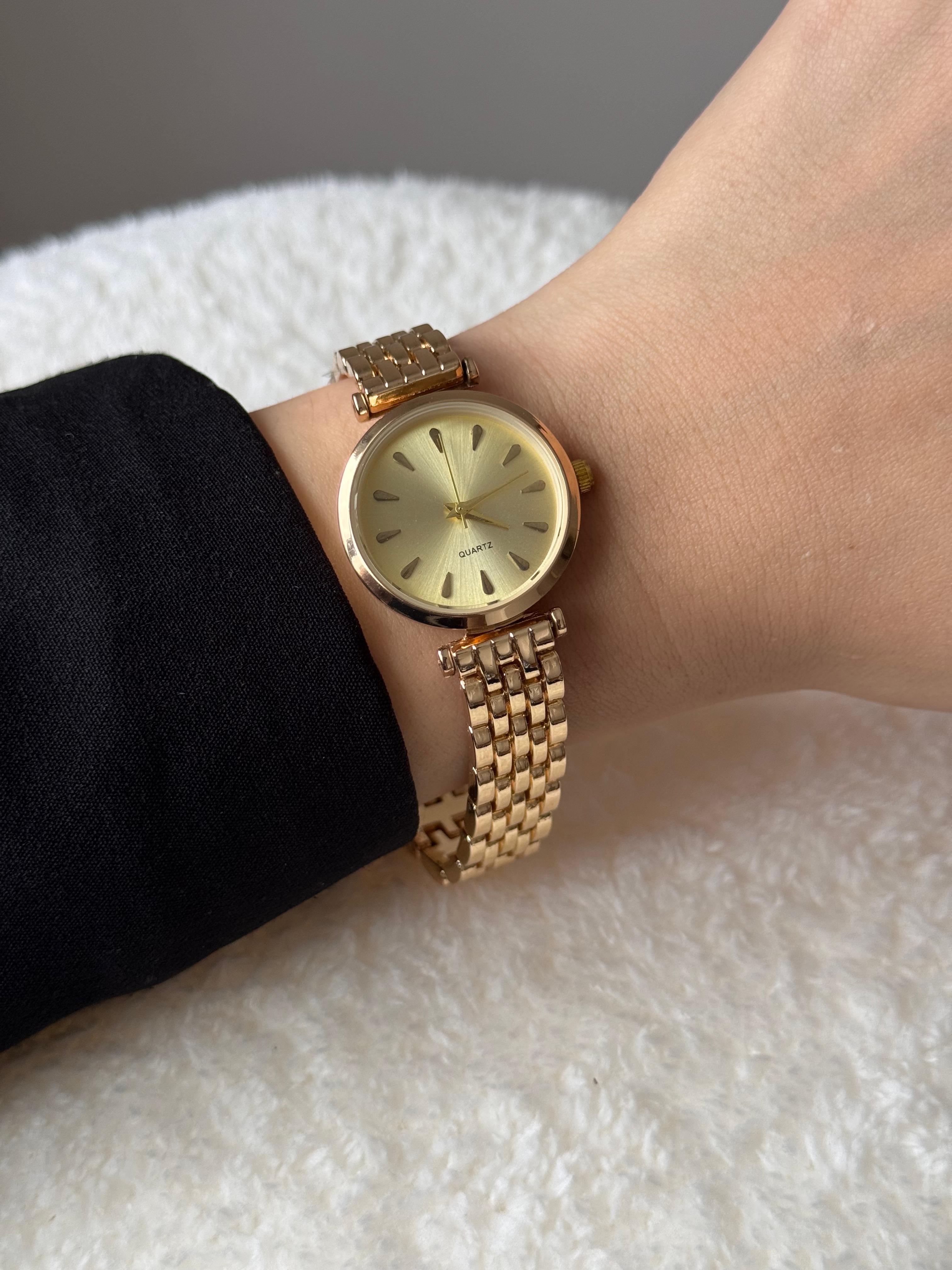 Altın Renk Tasarım Kasa Gold Kadran Minimal Çelik Kadın Kol Saati