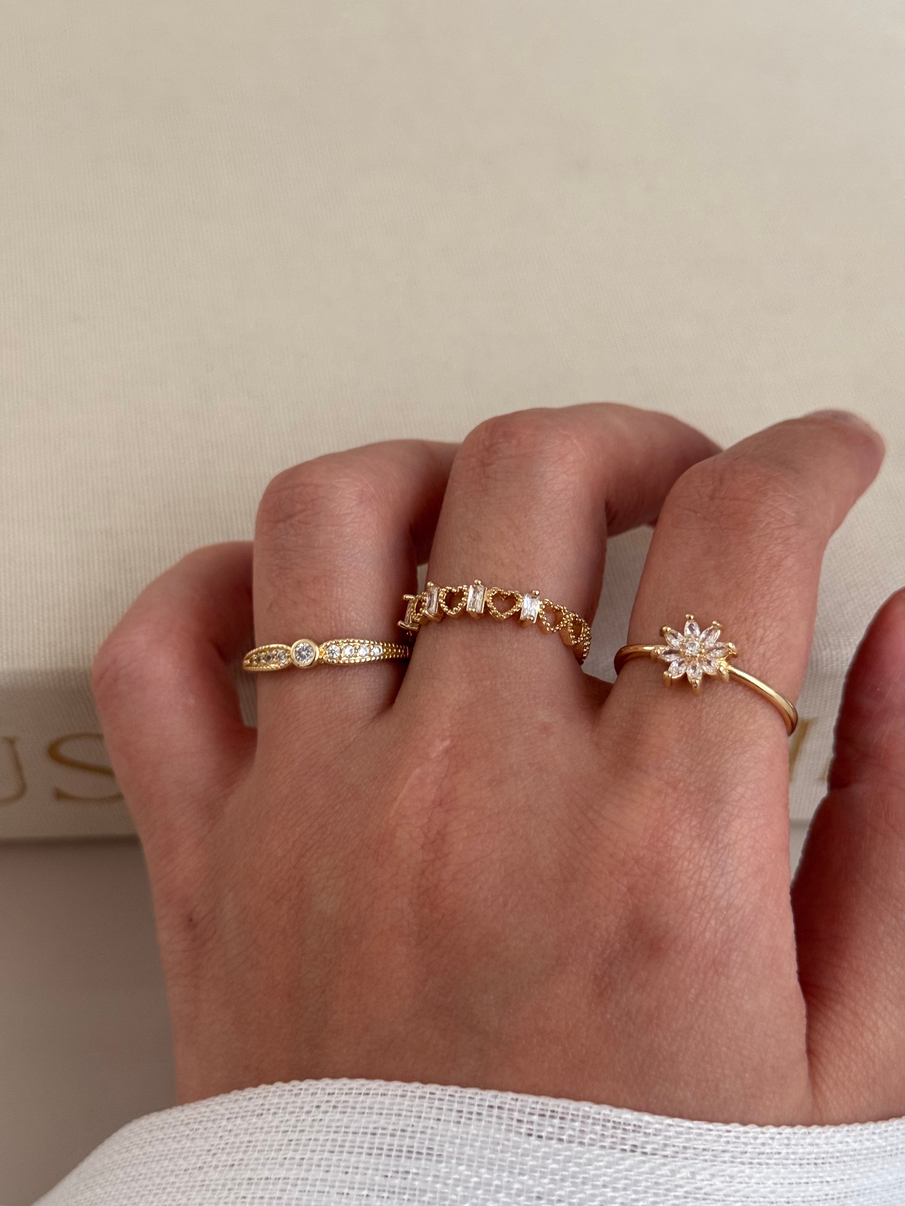 3’lü Ayarlanabilir Gold Taşlı Yüzük Seti – Kalp, Damla ve Çiçek Motifli
