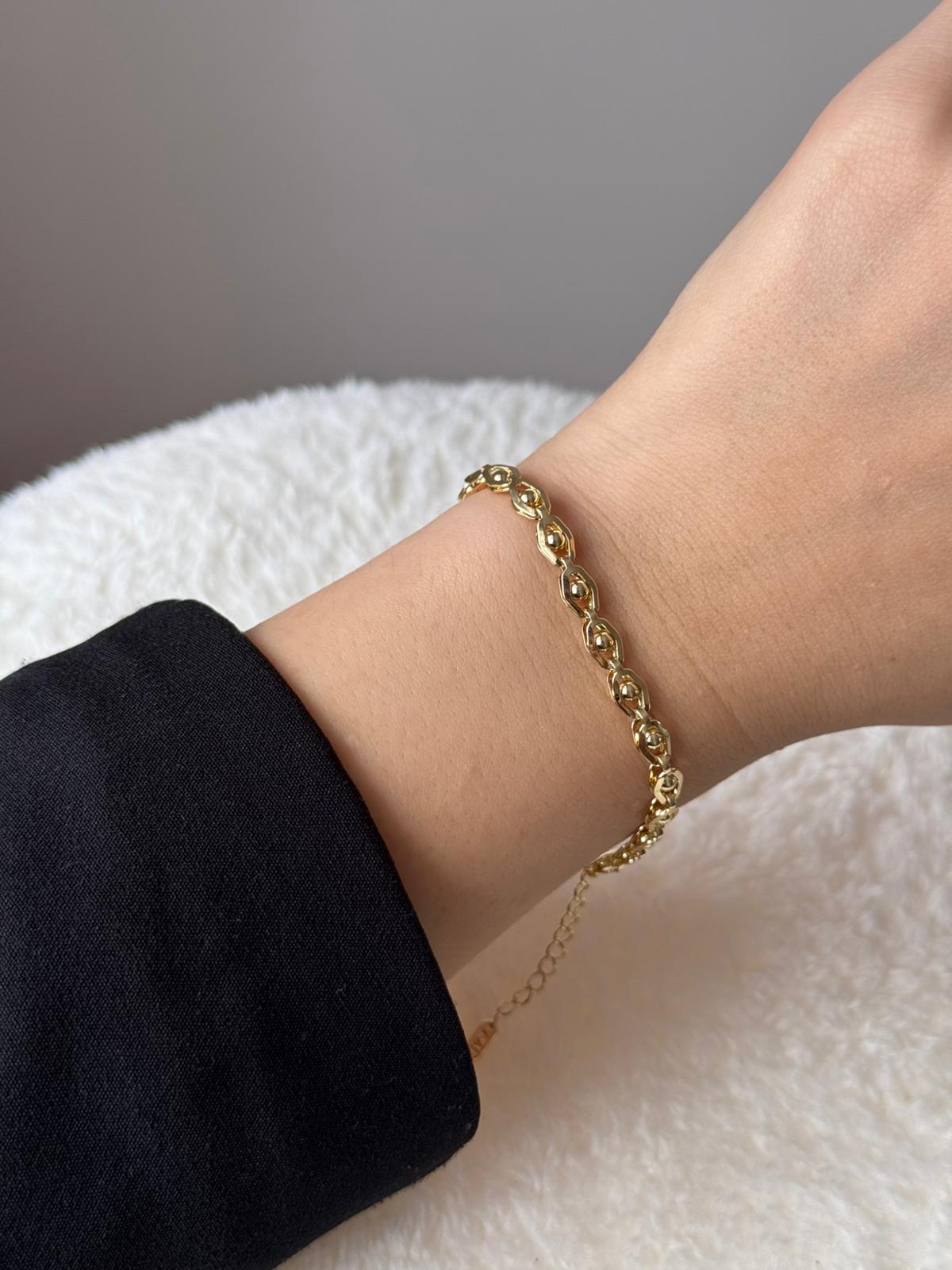 Altın Renk Oval Formlu Düz Çelik Bileklik 