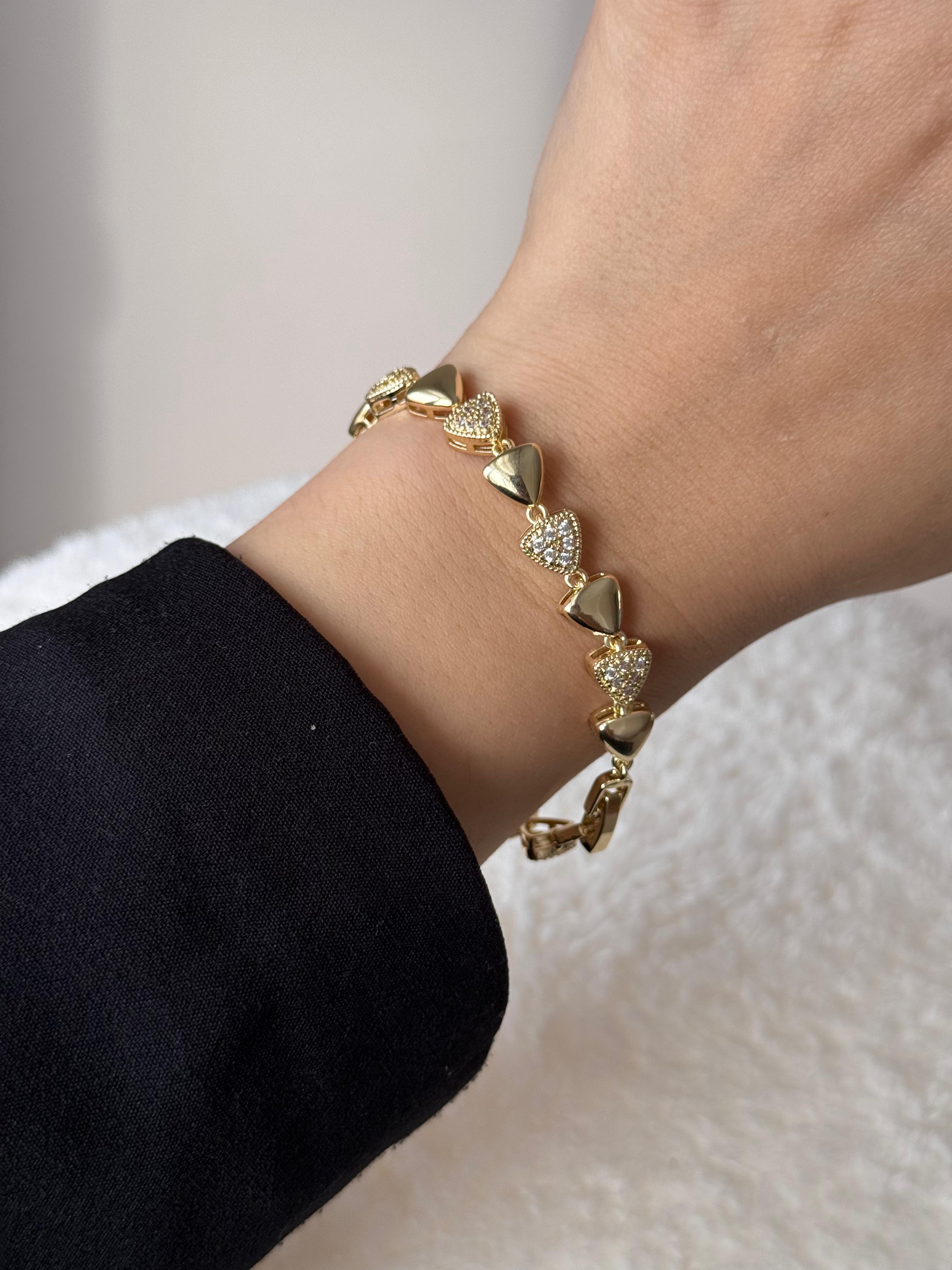 VIP Seri Üçgen Taşlı Çelik Bileklik – Gold 