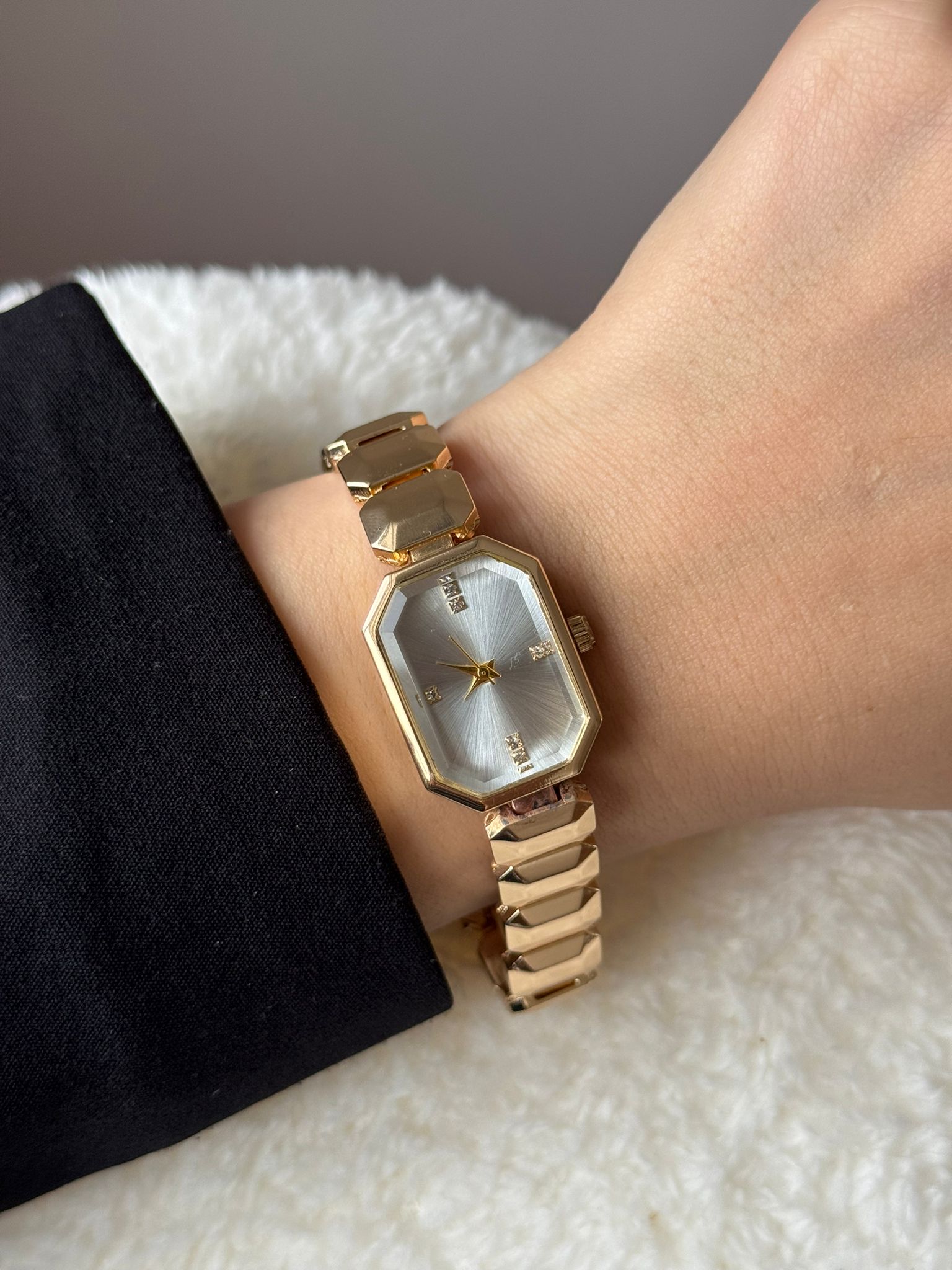 Gold Silver Dial Watch – Designer Case Stainless Steel Women’s Design