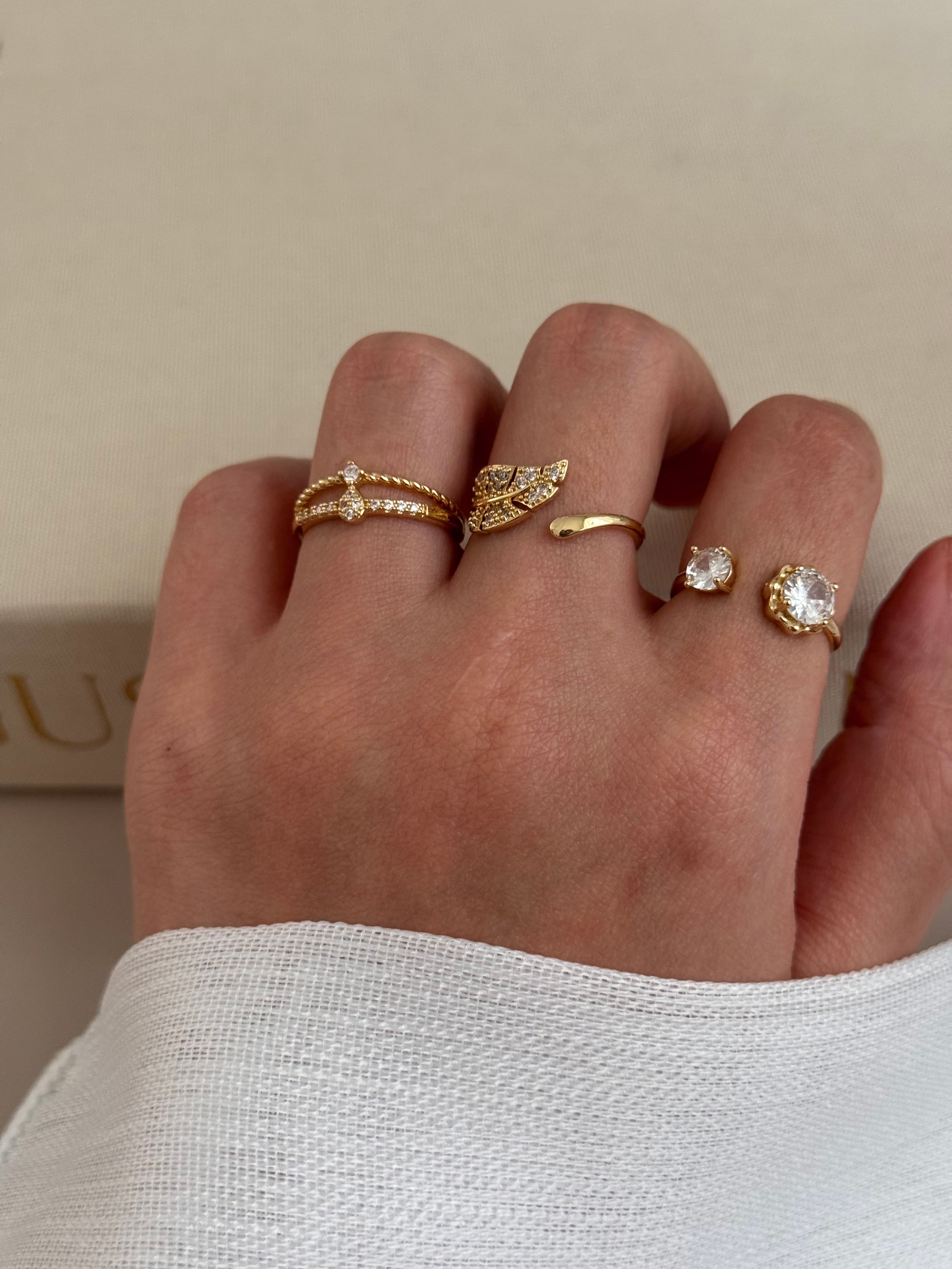3’lü Ayarlanabilir Gold Yüzük Seti – Fiyonk ve Büyük Taş Detaylı