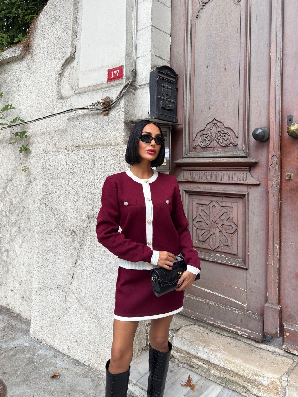 Gold Düğmeli ve Şerit Detaylı Etekli Triko Takım