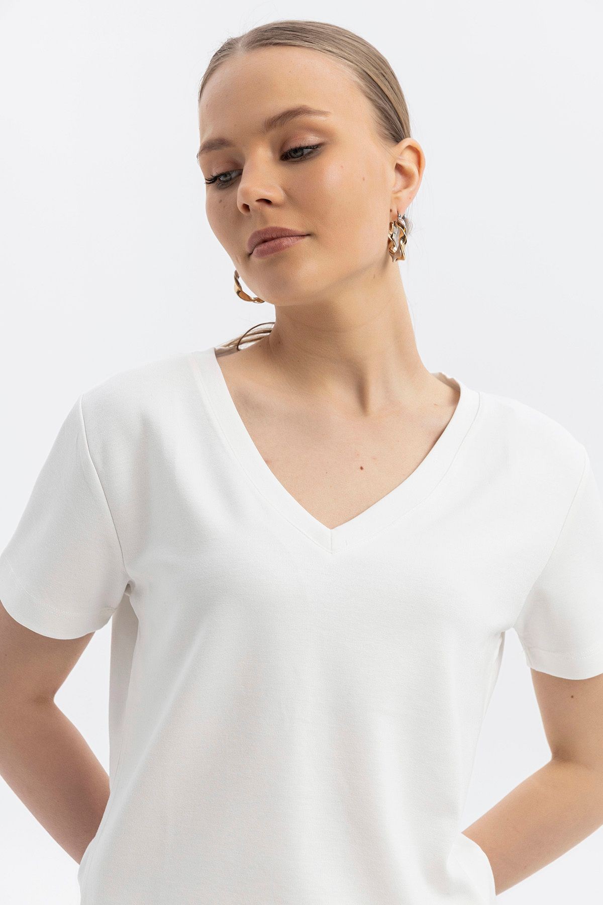 V yaka Cloudtouch yumuşak Basic Kısakol T-shirt - BEYAZ