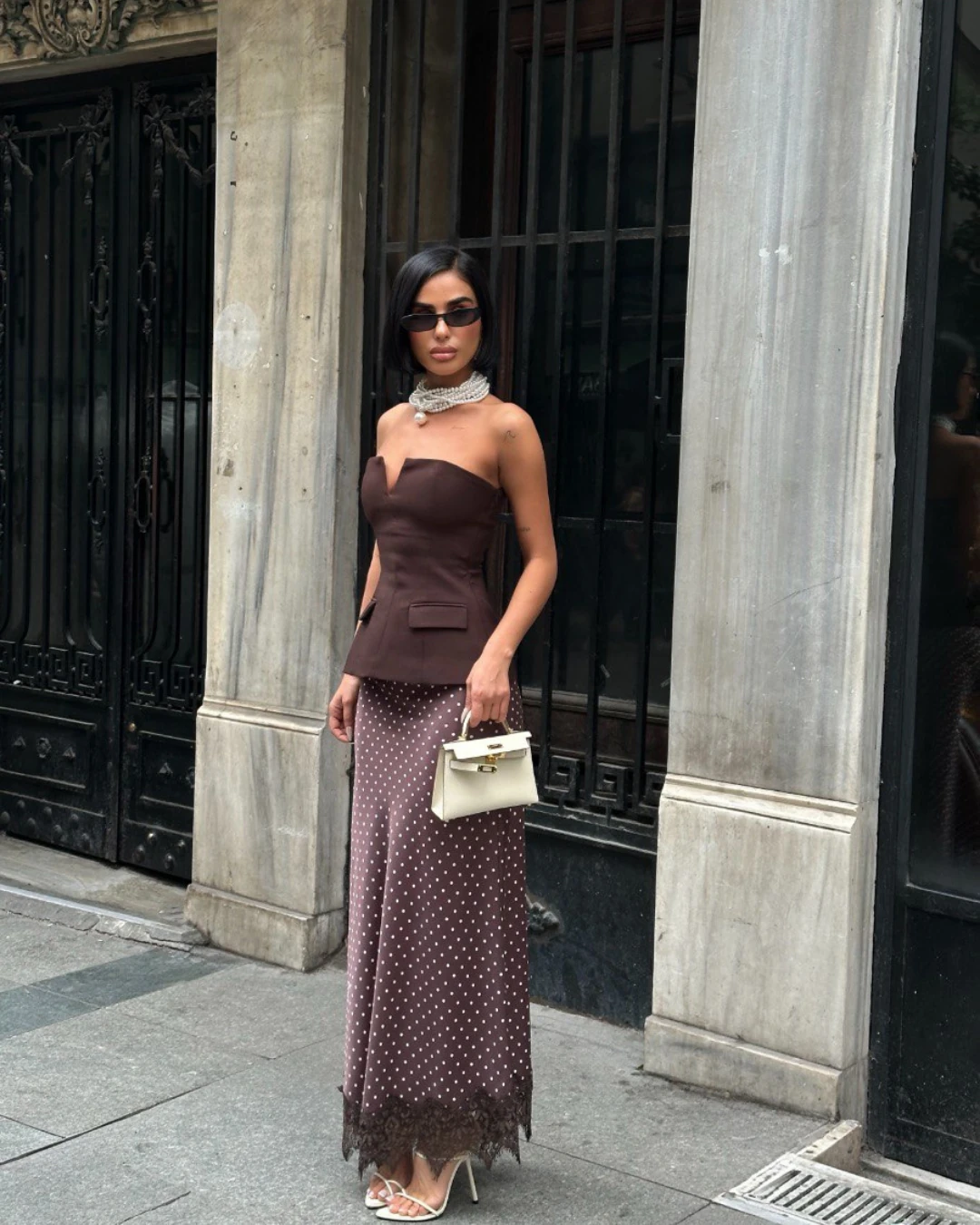 Puantiyeli Polka Dots Dantel Detaylı Saten Uzun Etek - Kahverengi