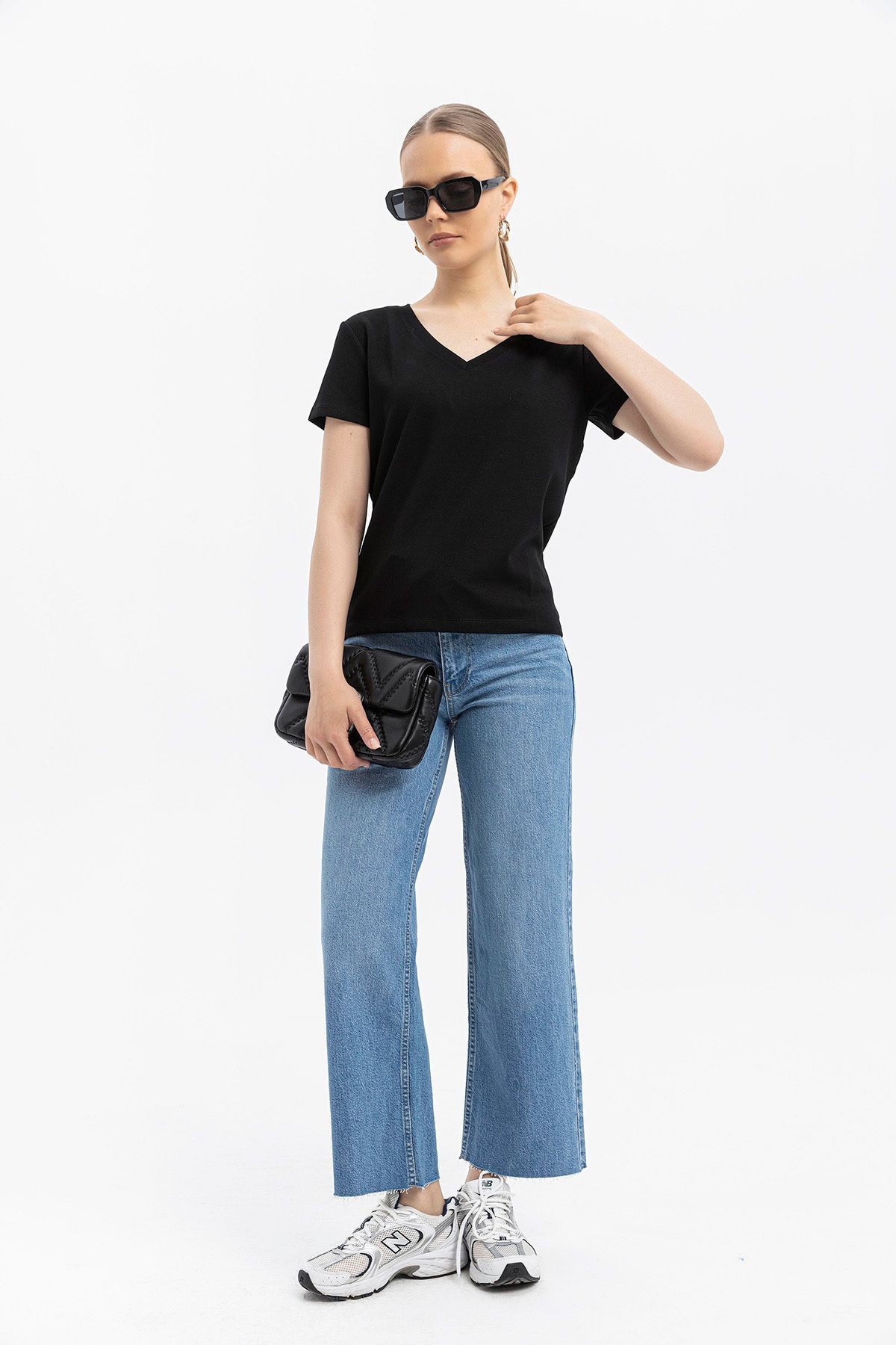 V yaka Cloudtouch yumuşak Basic Kısakol T-shirt - siyah