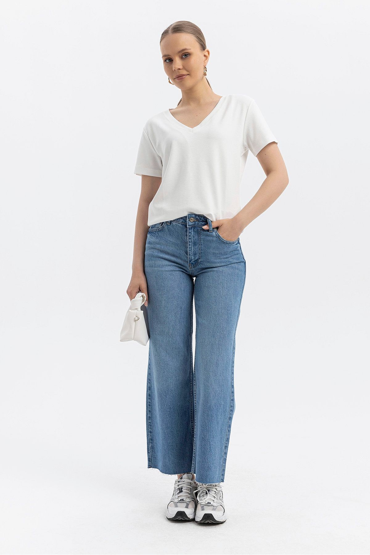 V yaka Cloudtouch yumuşak Basic Kısakol T-shirt