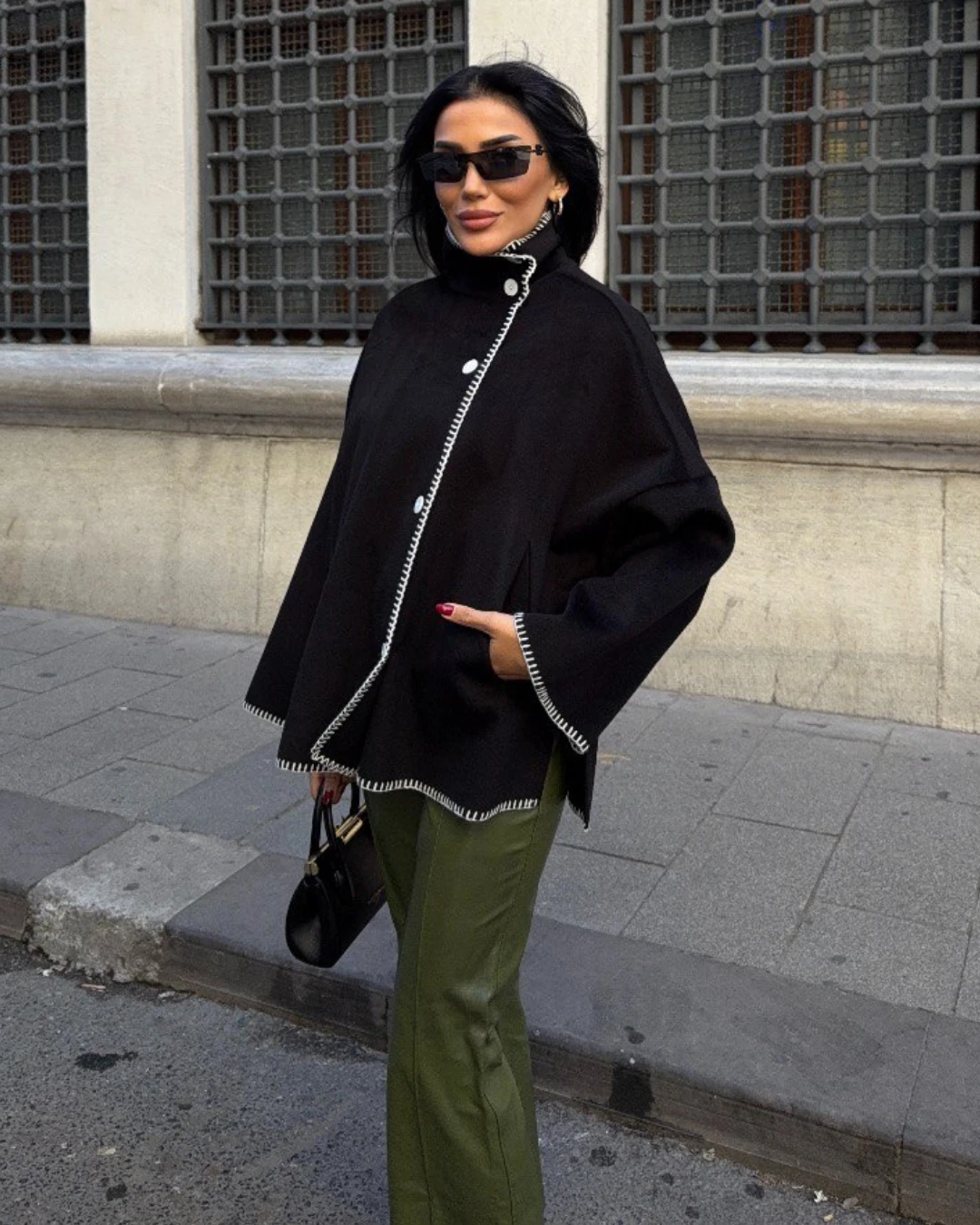 Dik Yaka Kaşe Ceket Dikiş Detaylı  - siyah