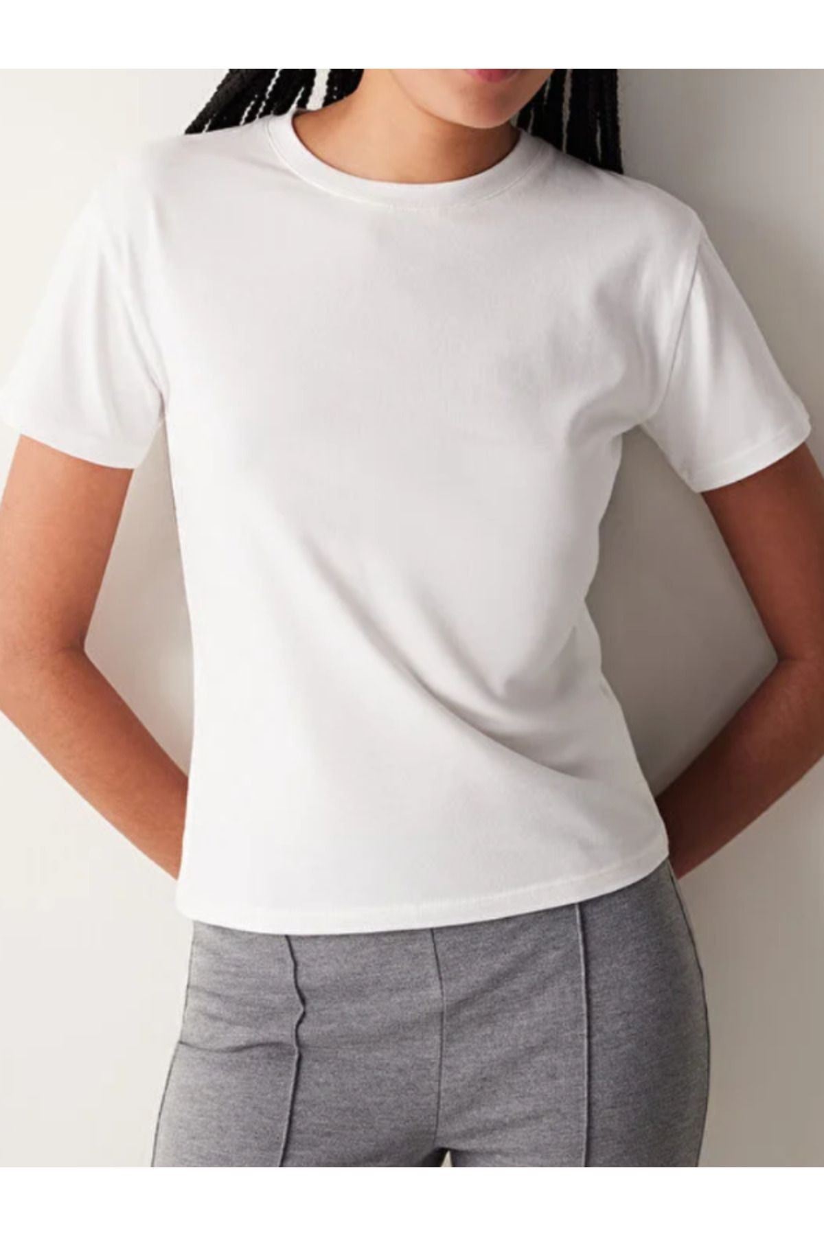 Bisiklet yaka 100% Pamuklu Basic Kısakol T-shirt