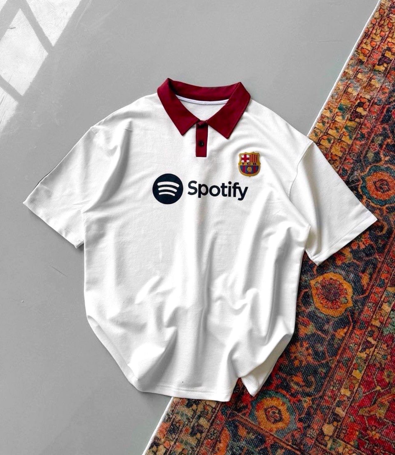 BEYAZ YAKA FCB TSHIRT