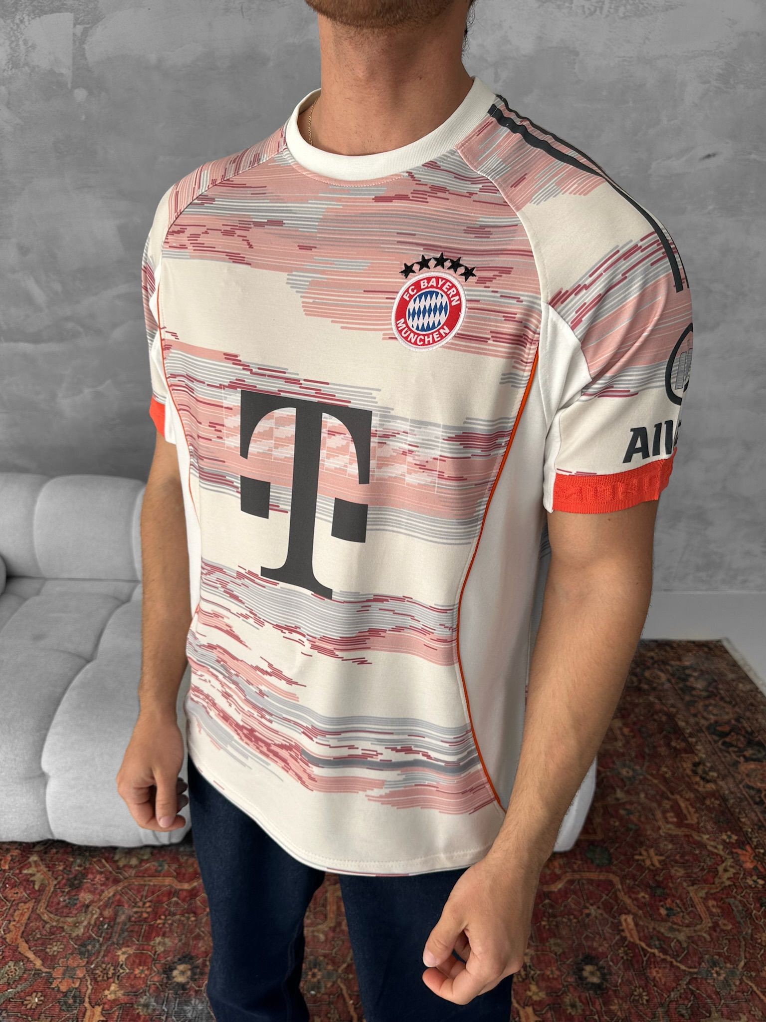 DESENLİ BAYERN TSHIRT