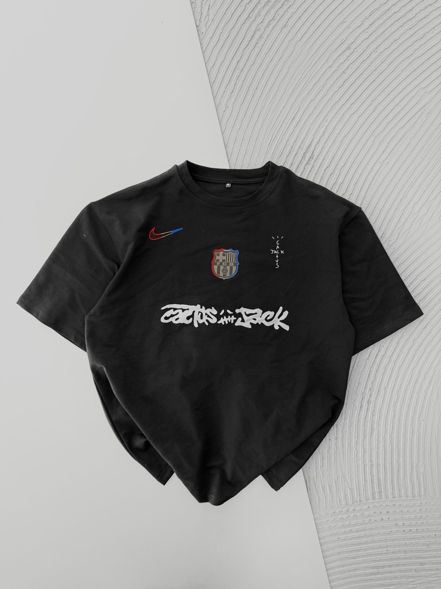 SİYAH TRAVIS TSHIRT
