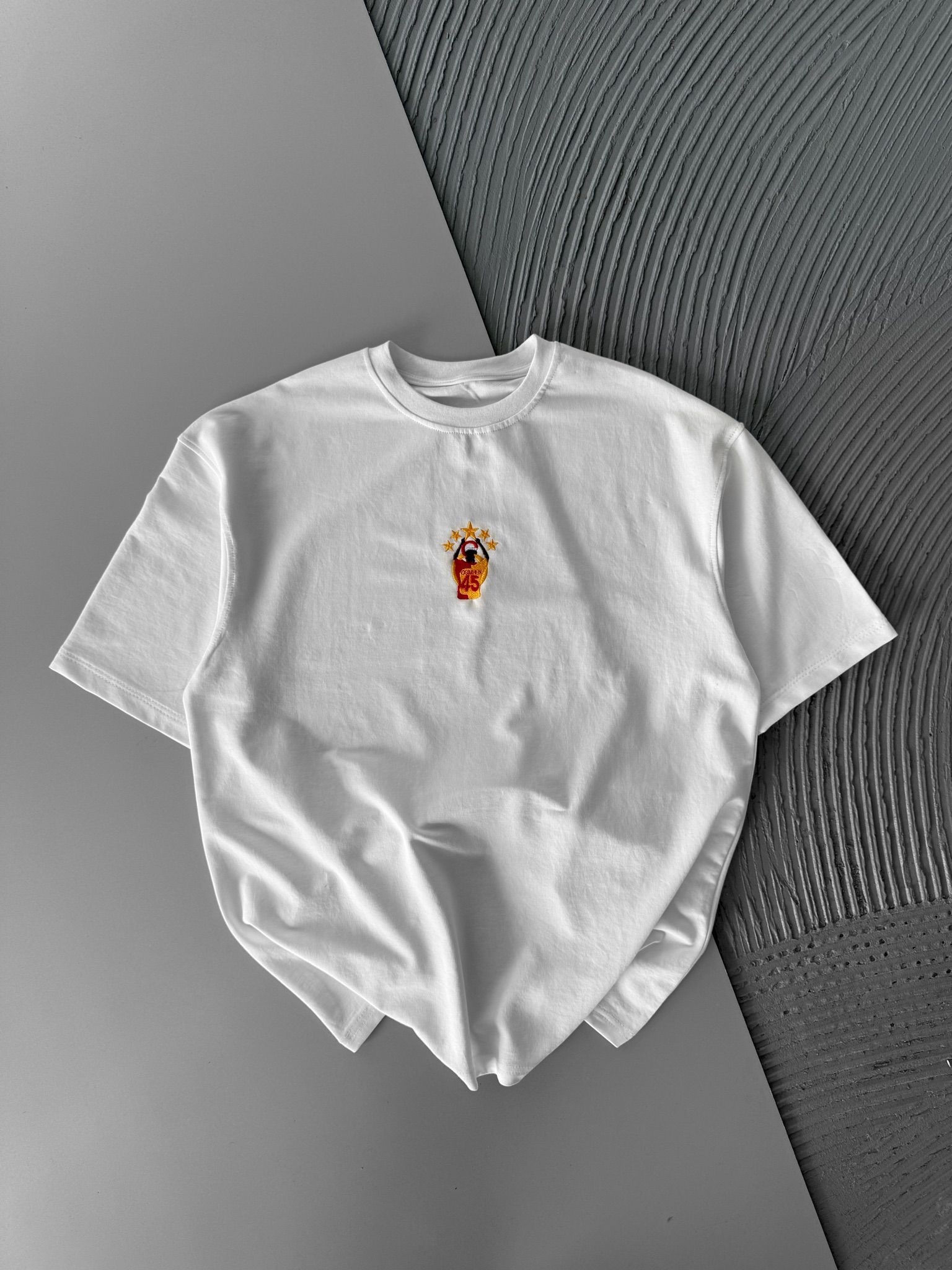 BEYAZ OSIMHEN TSHIRT
