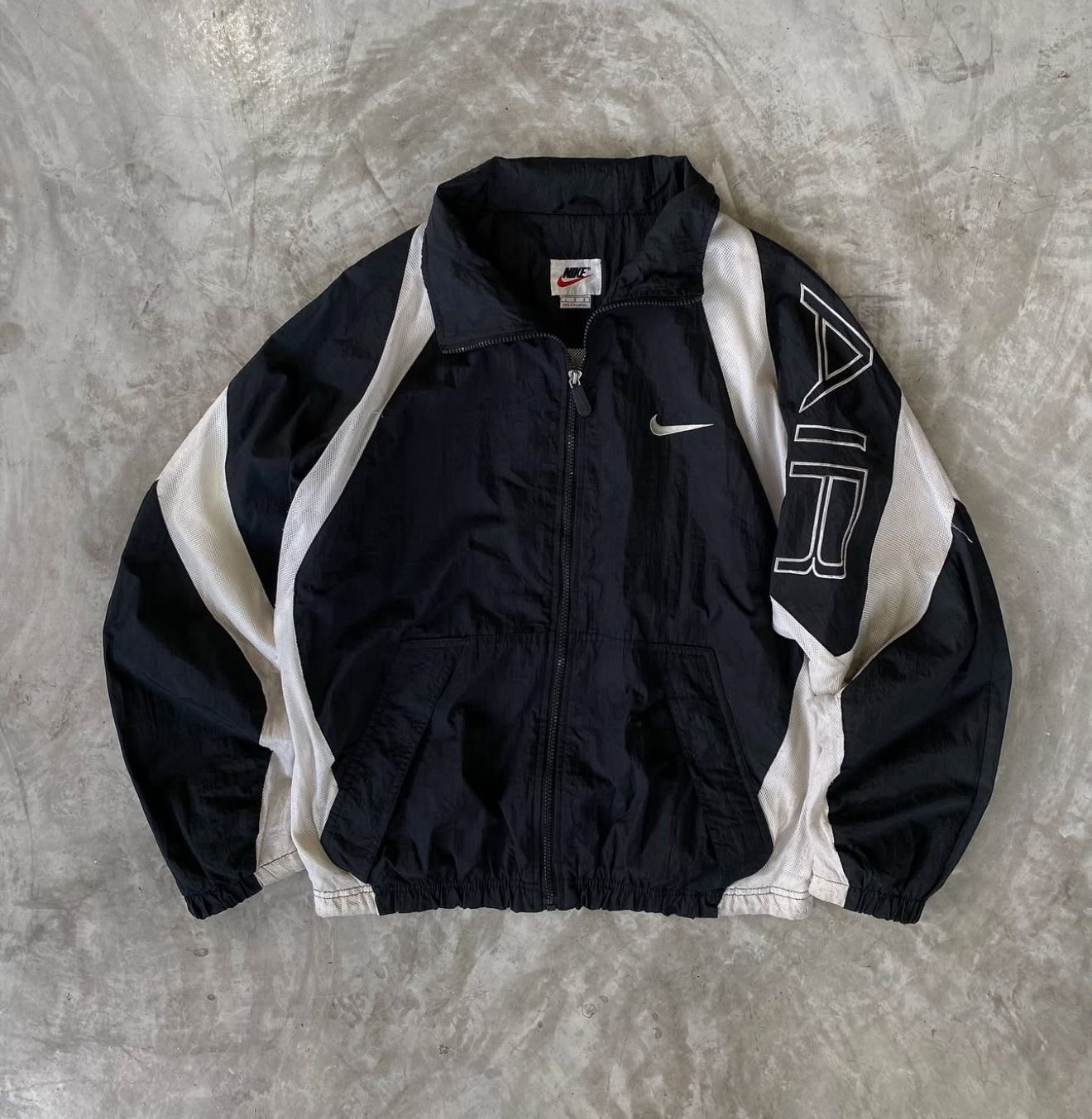 SIRT NIKE YAĞMURLUK