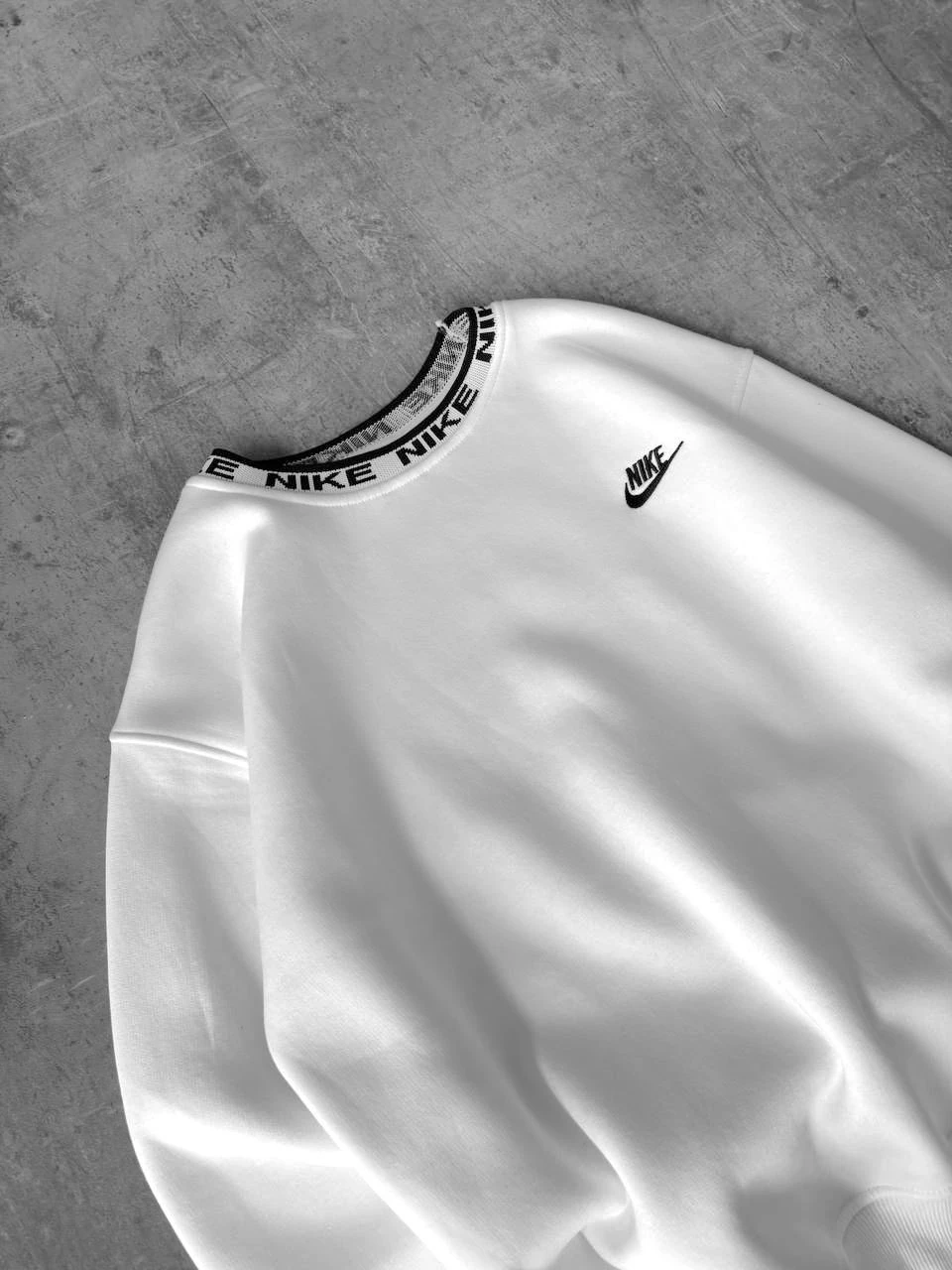 BEYAZ YAKA NIKE SWEAT (SC567)