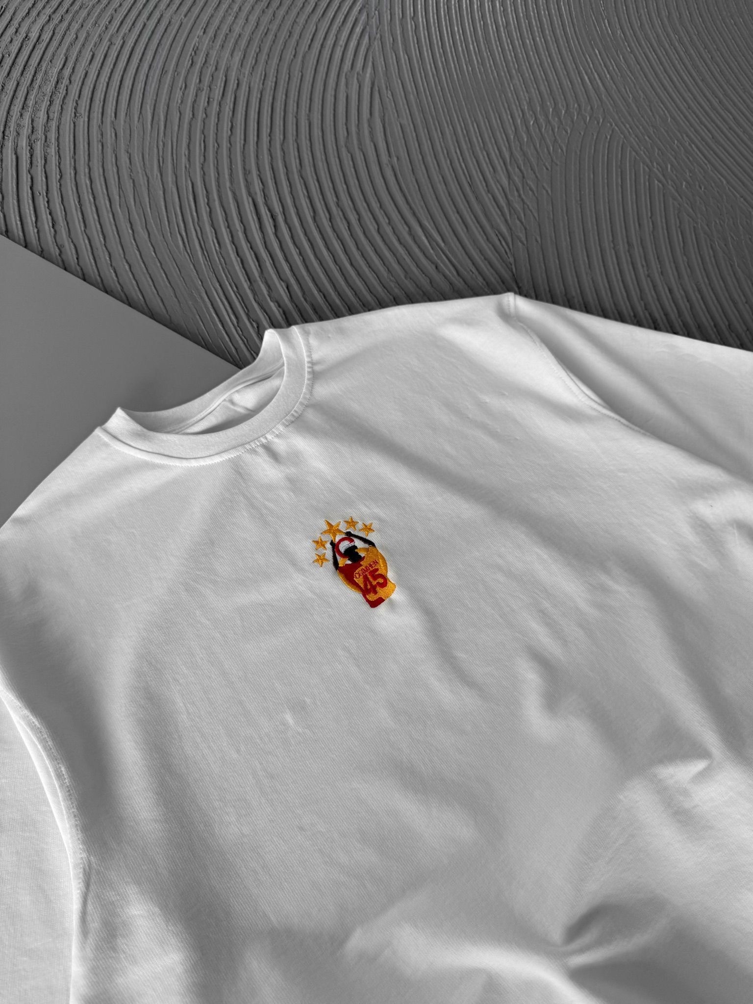 BEYAZ OSIMHEN TSHIRT