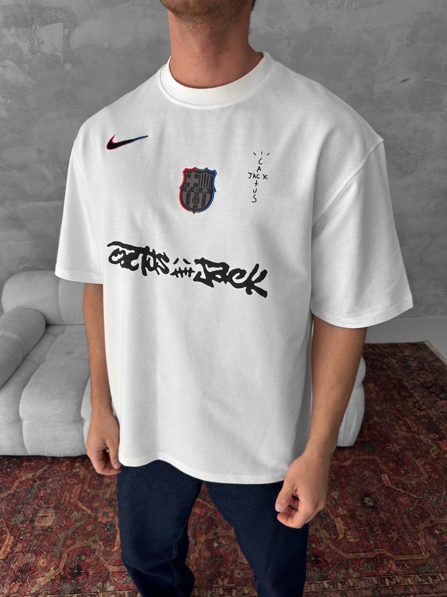 BEYAZ TRAVIS TSHIRT
