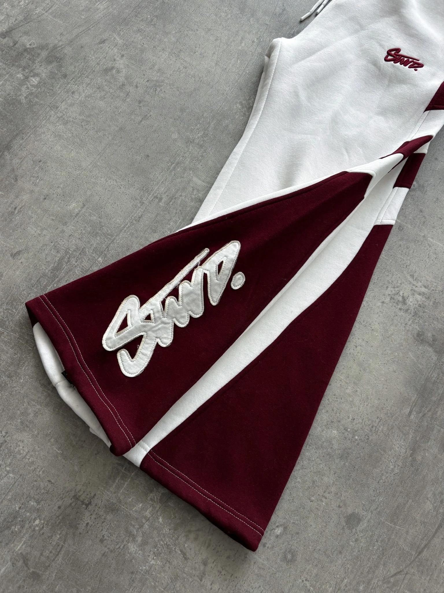 BEYAZ NAKIŞ STWD EŞOFMAN (SC609)