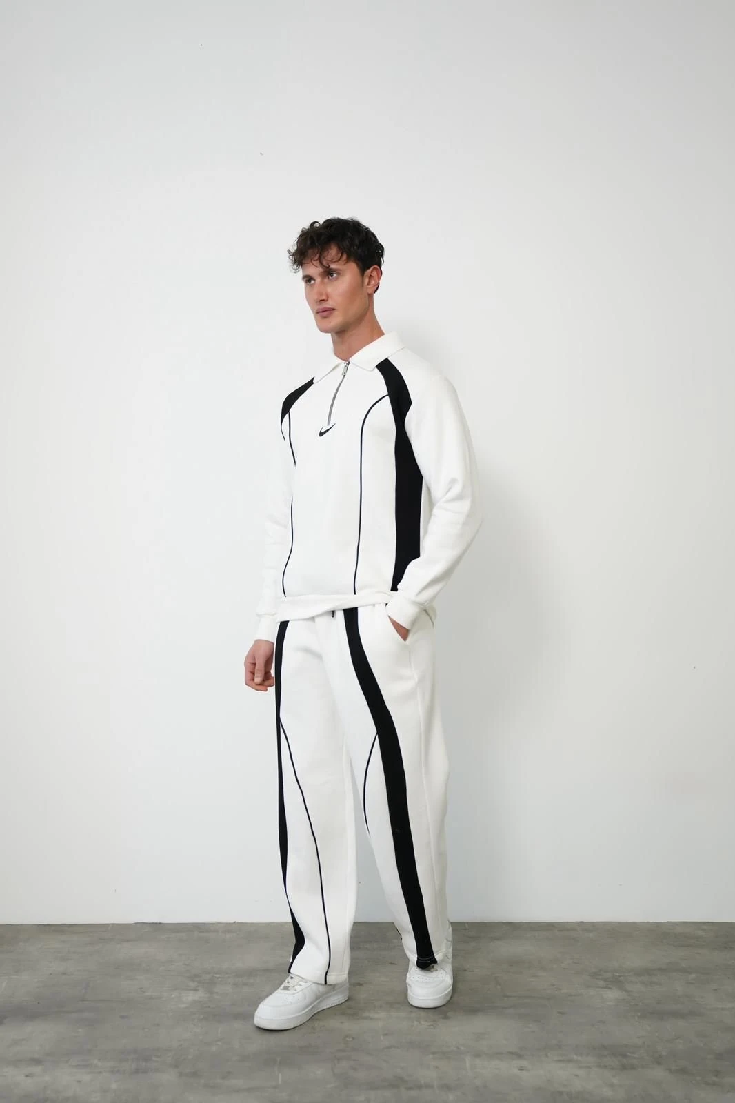 BEYAZ YARIM FERMUARLI TAKIM (SC602)