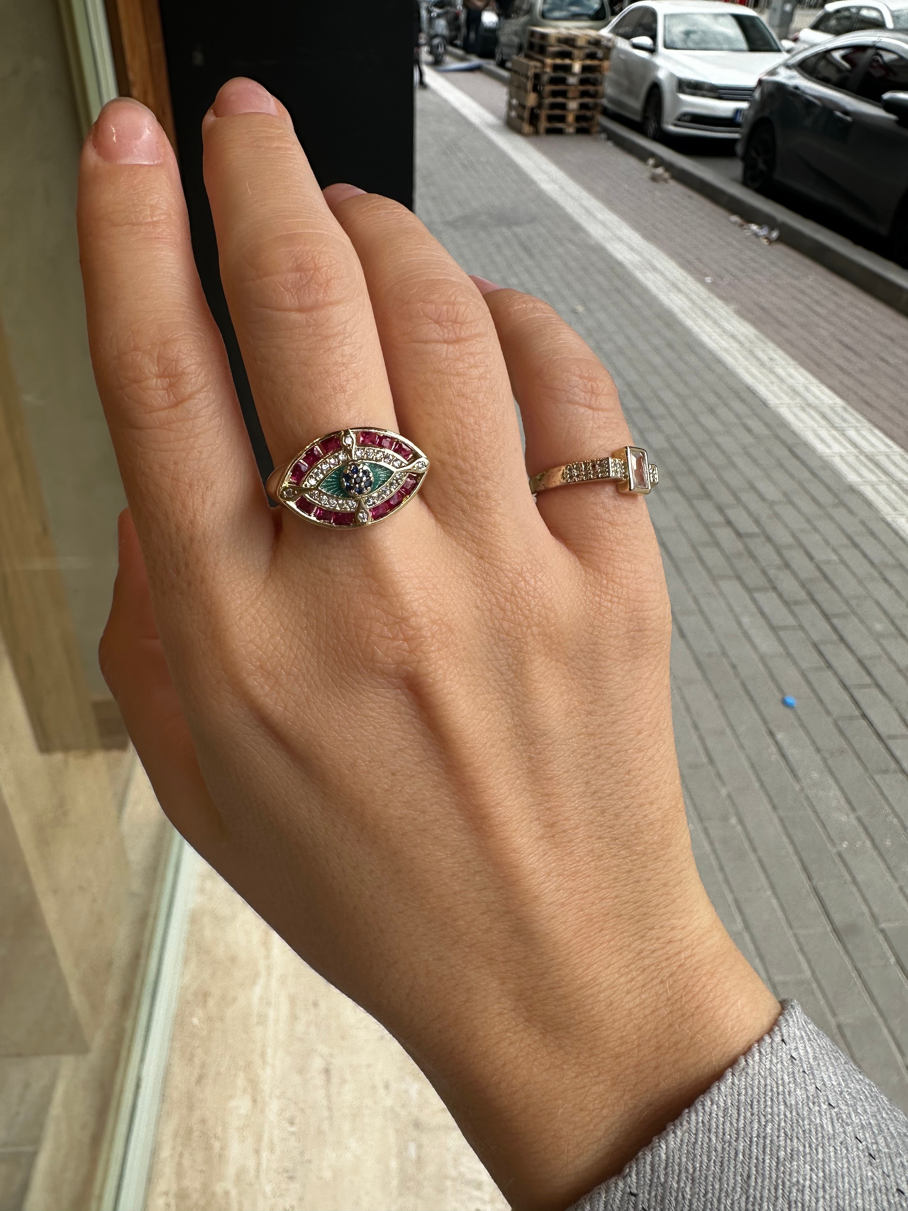 PEMBE TAŞLI GÖZ YÜZÜK