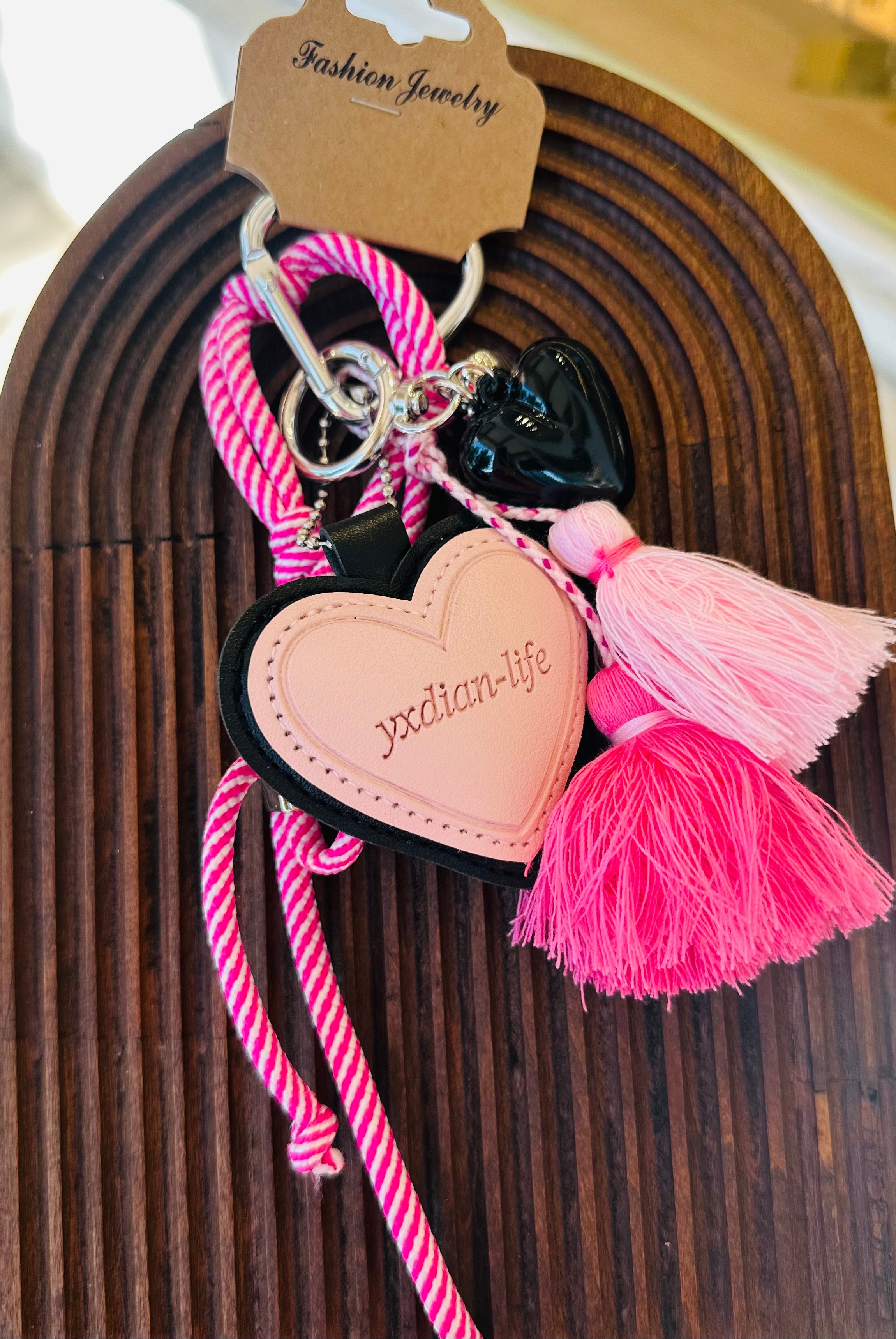 PEMBE AŞKI CHARM