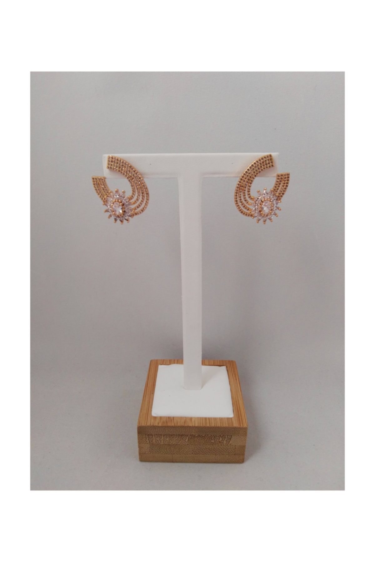 Zirkon Taşlı Pirinç Küpe - Gold