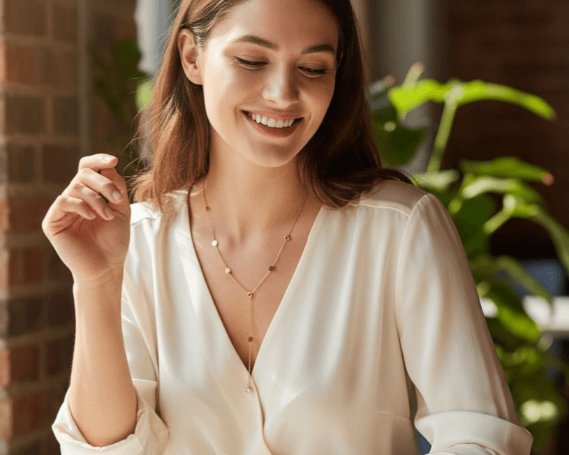 Altın Renk Daire Detaylı Minimal Y Çelik Kolye