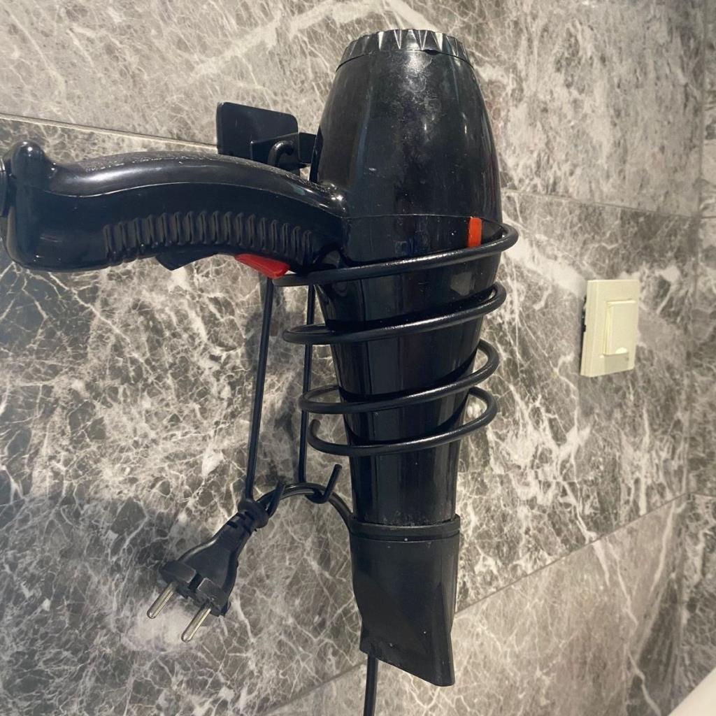 OLLEVRA Kendiliğinden Yapışkanlı Siyah Paslanmaz Metal Fön Makinesi Askısı Saç Kurutma Makinesi Tutacağı