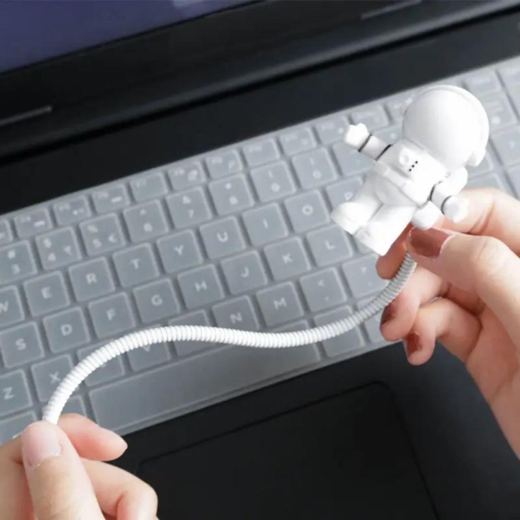 OLLEVRA USB Astronot Gece Lambası, Masa Lambası, Kitap Okuma Lambası Işığı