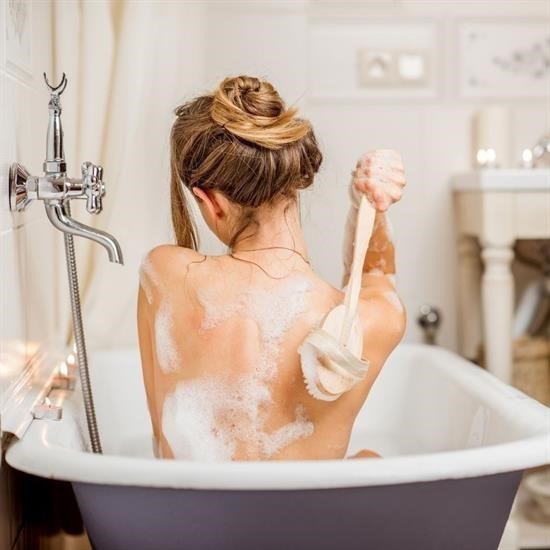 OLLEVRA Doğal At Kılı Selülit Karşıtı Sapı Çıkabilen Ahşap Banyo Fırçası