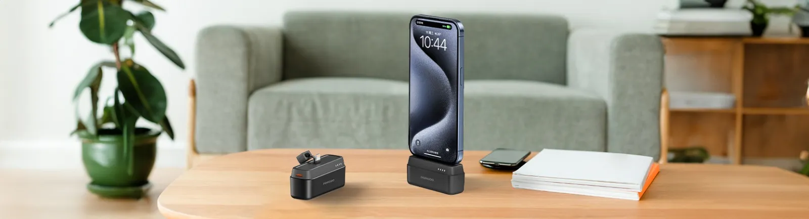 Pocket 5000mAh Mini Powerbank, Dahili Lightning Konnektörlü, 20W PD Hızlı Şarj Destekli Standlı - Siyah