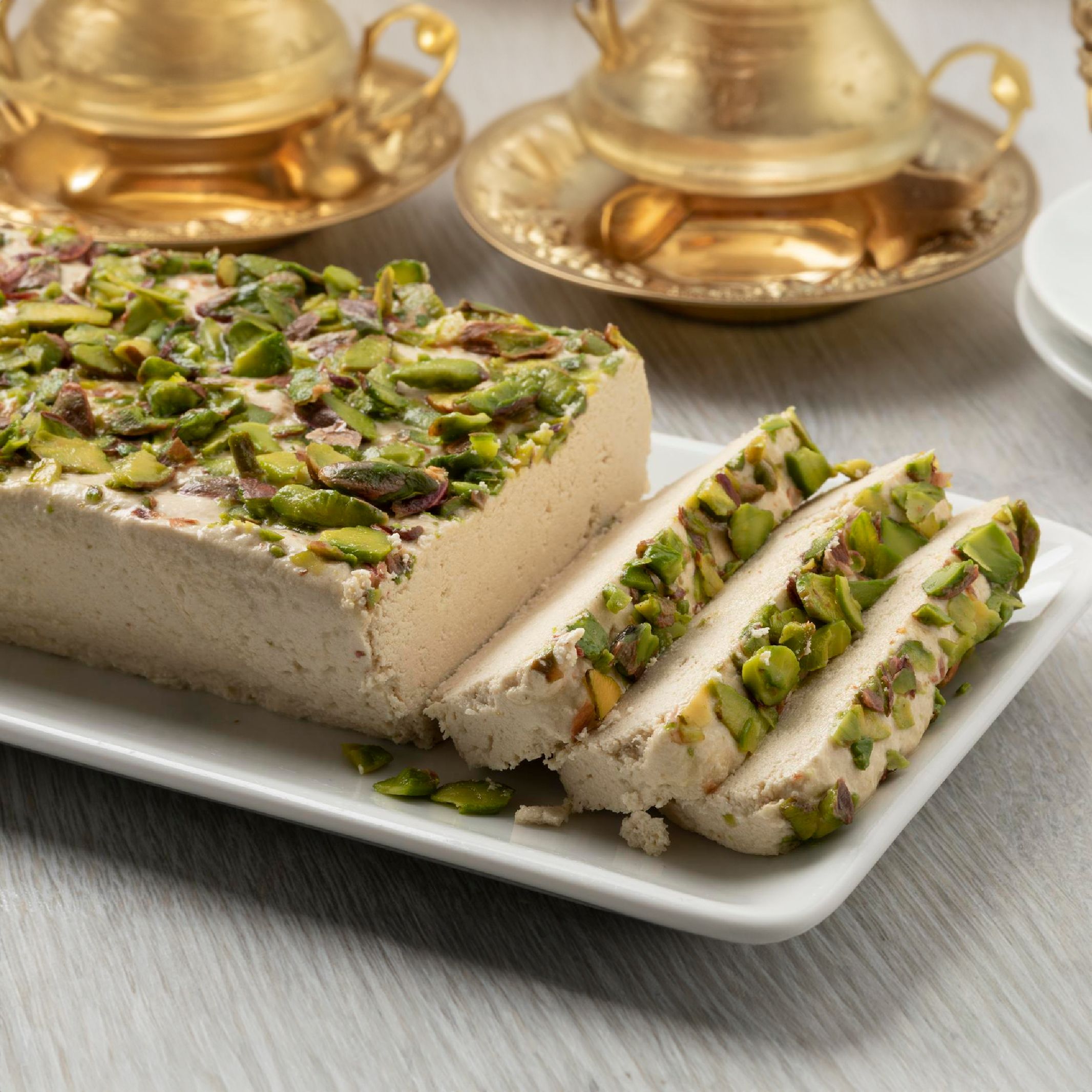 Antep Fıstıklı El Yapımı Tahin Helvası Rafine Şekersiz | 400g – Katkısız, Hurmayla Tatlandırılmış