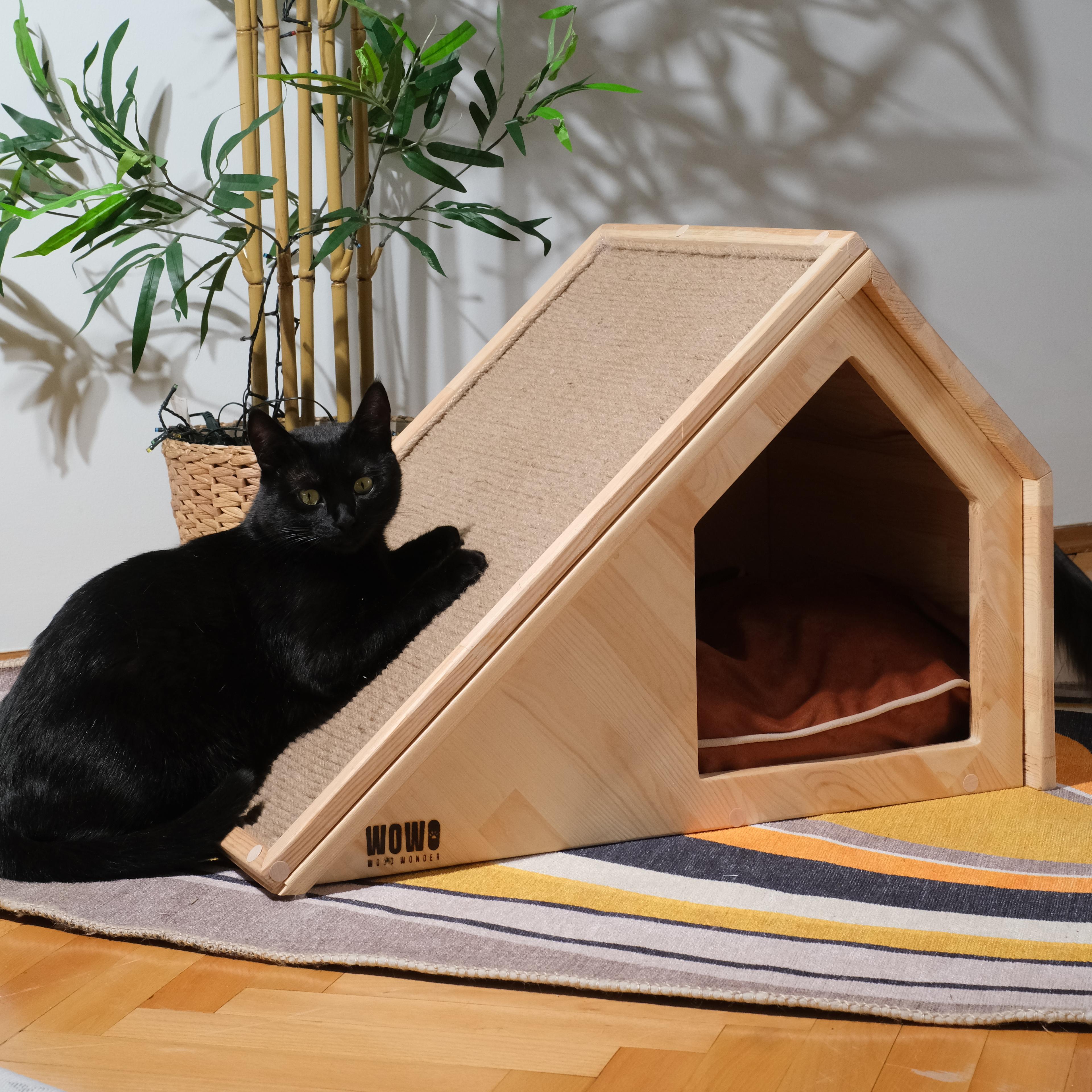 TORA - Tırmalamalı Tasarım Ahşap Kedi Evi