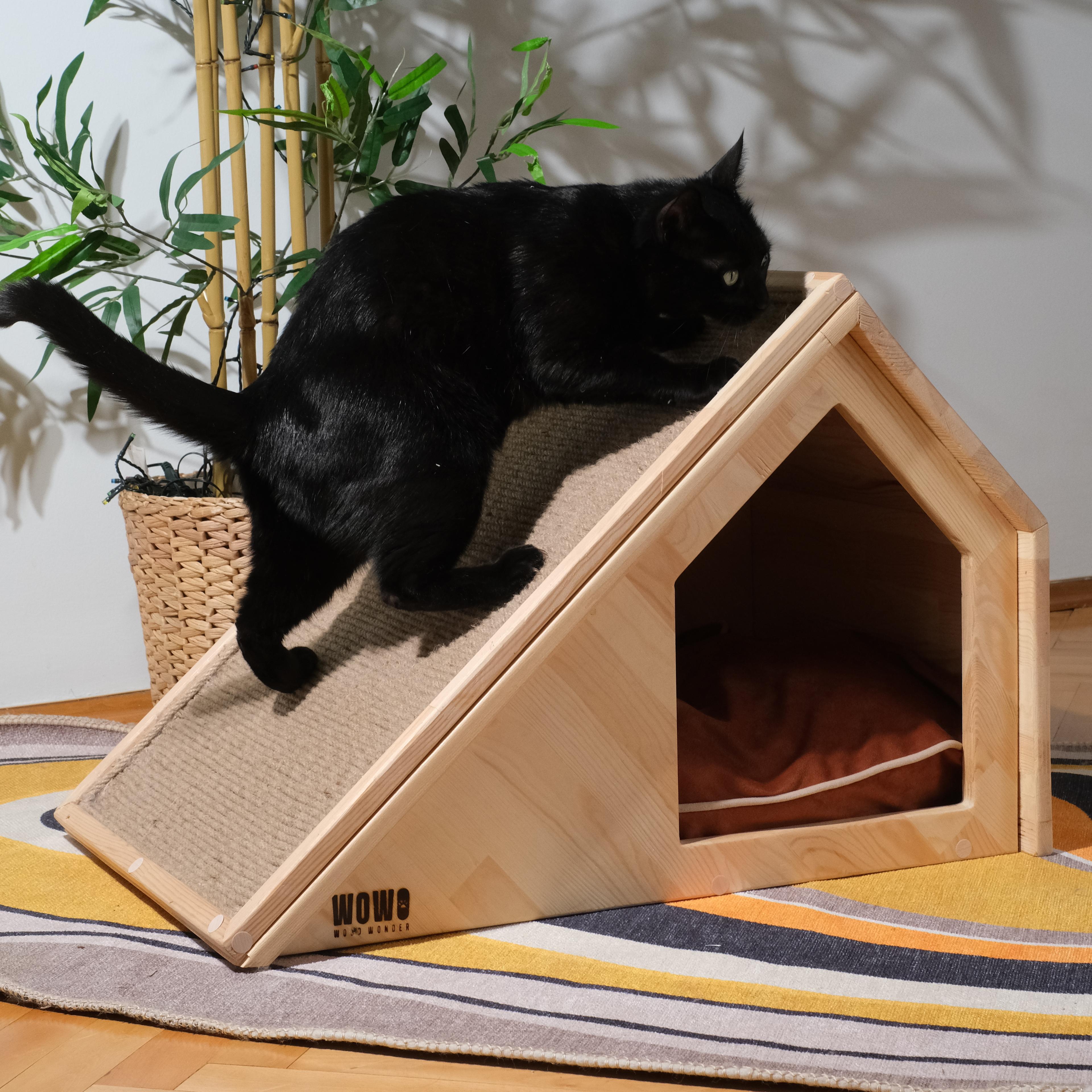 TORA - Tırmalamalı Tasarım Ahşap Kedi Evi