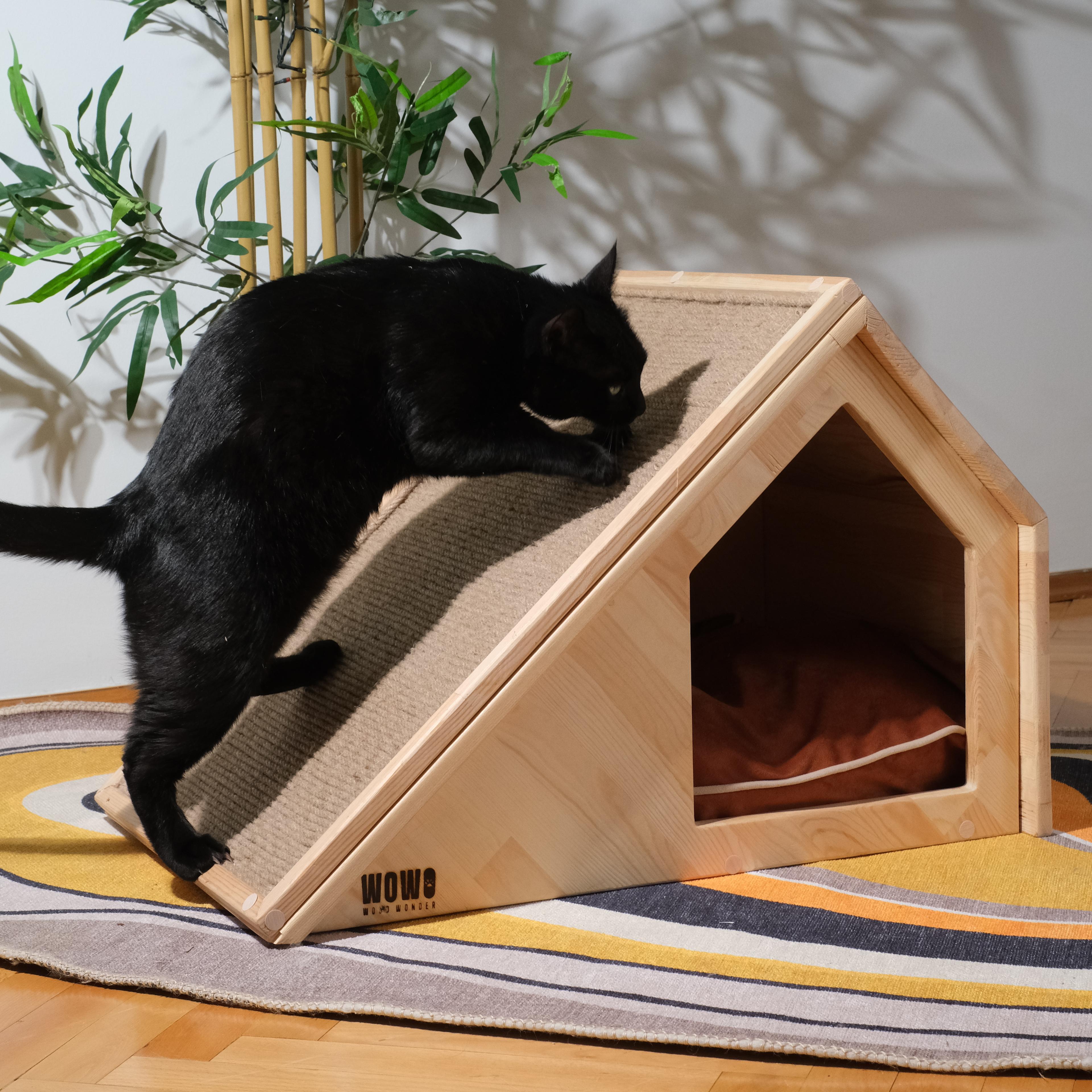 TORA - Tırmalamalı Tasarım Ahşap Kedi Evi