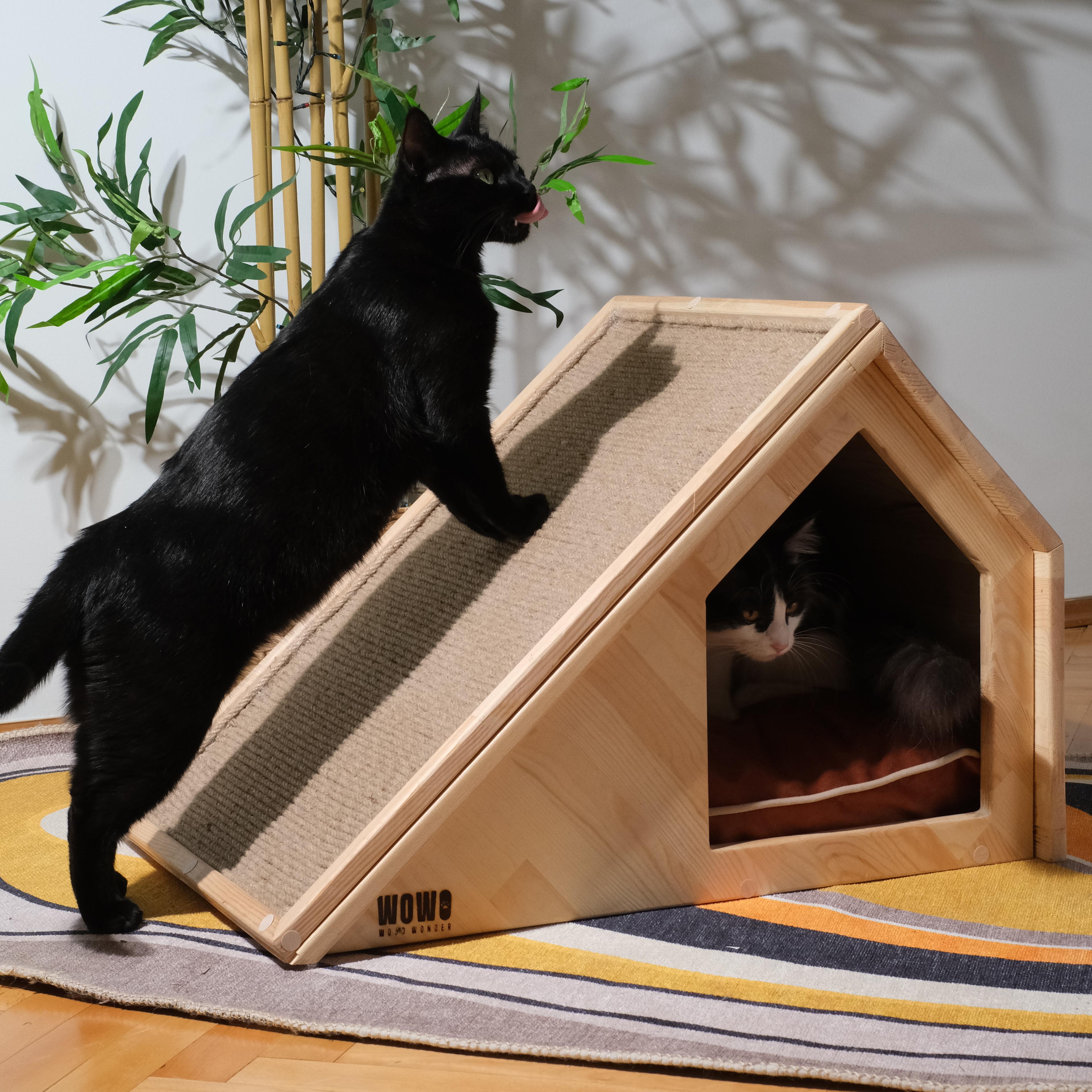 TORA - Tırmalamalı Tasarım Ahşap Kedi Evi