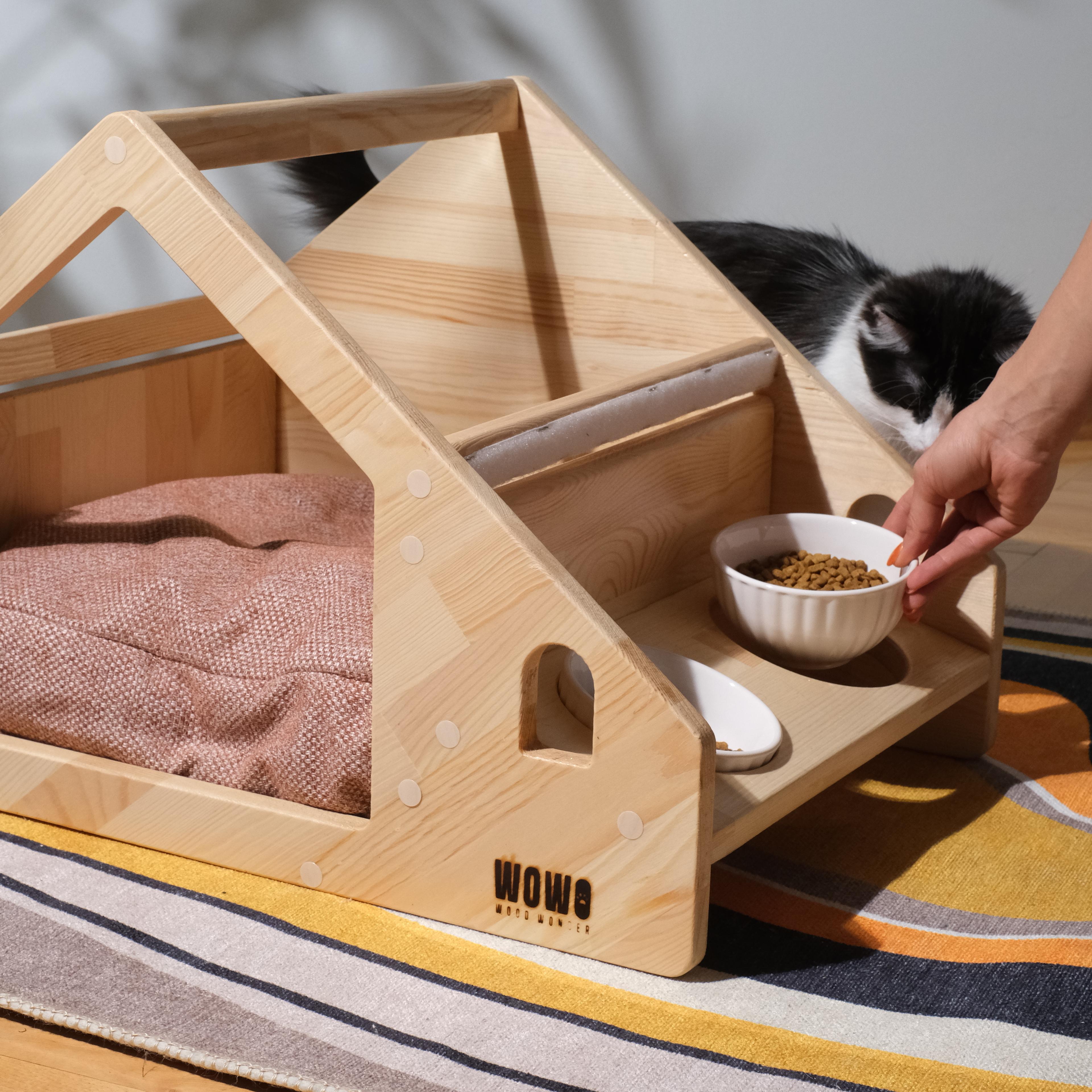 LEİF - Ahşap Mama Standlı Kedi - Köpek Evi - Hayatın Özü Bir Arada