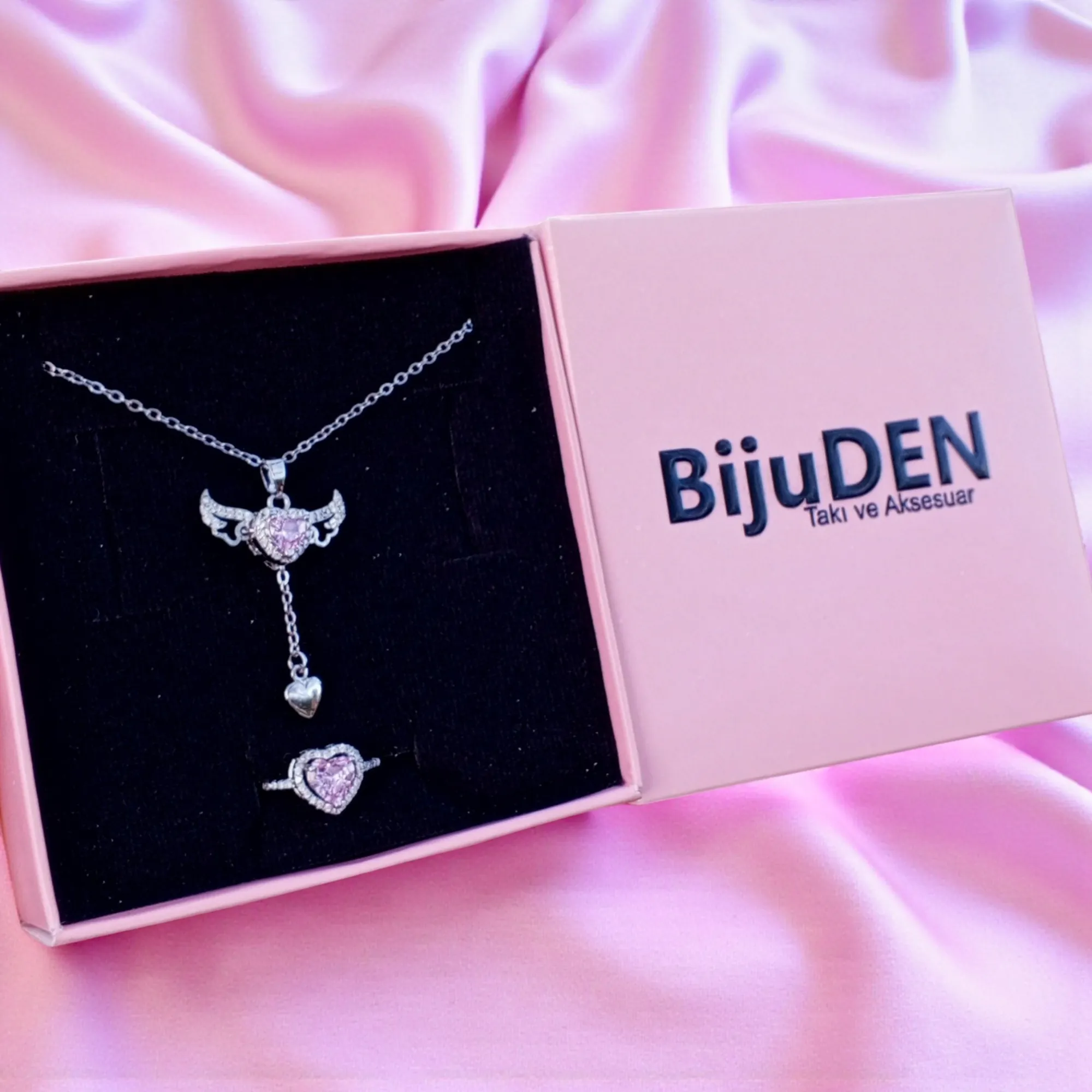 Hareketli Kanatlı Melek Kalp Kolye ve Ciddi İlişki Yüzüğü Seti | GÜMÜŞ