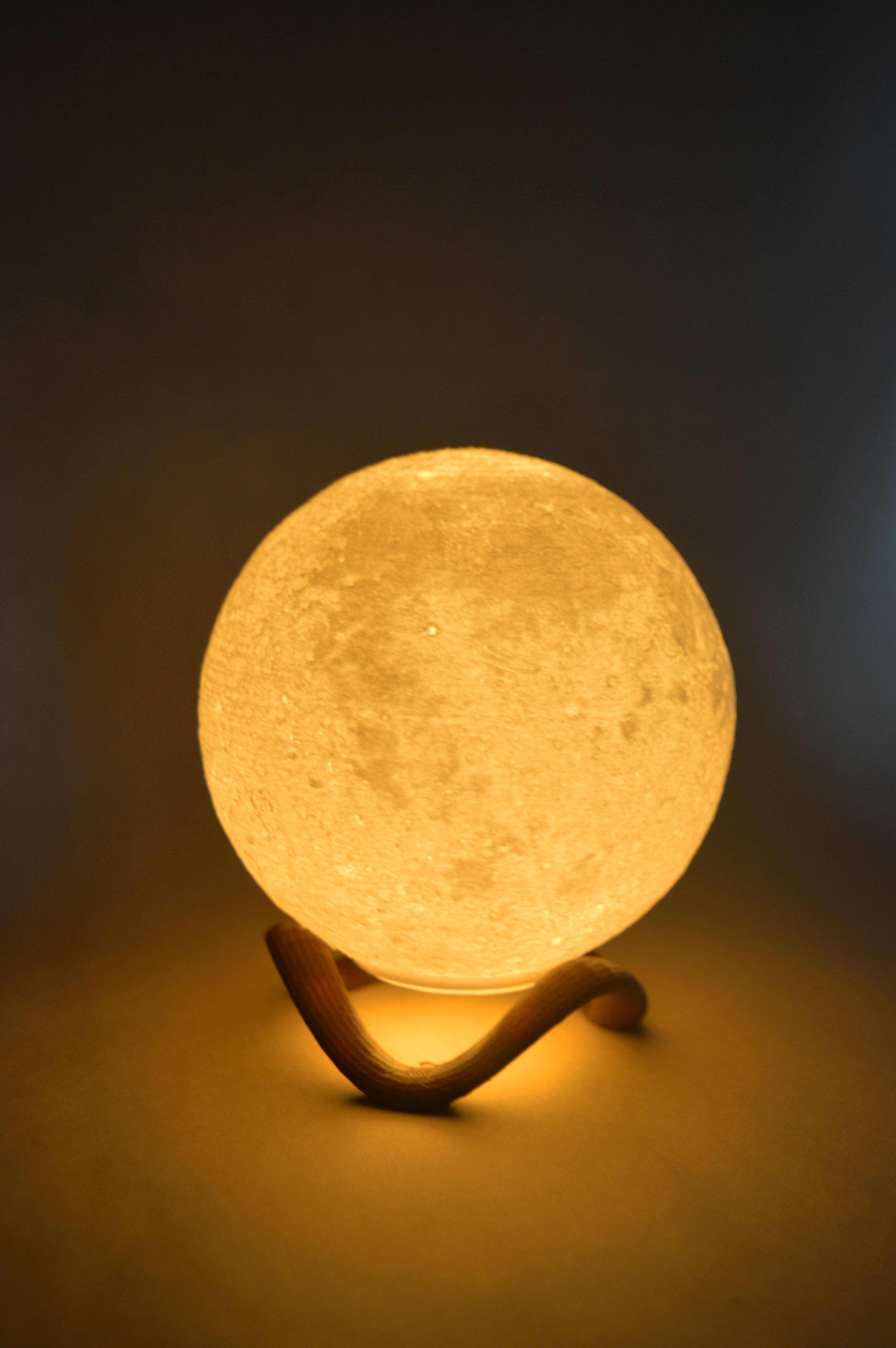 Dekoratif Standlı Ay Küresi 2020 Yılı Gerçek Dokulu Gece Lambası Masa lambası Dekoratif Aydınlatma