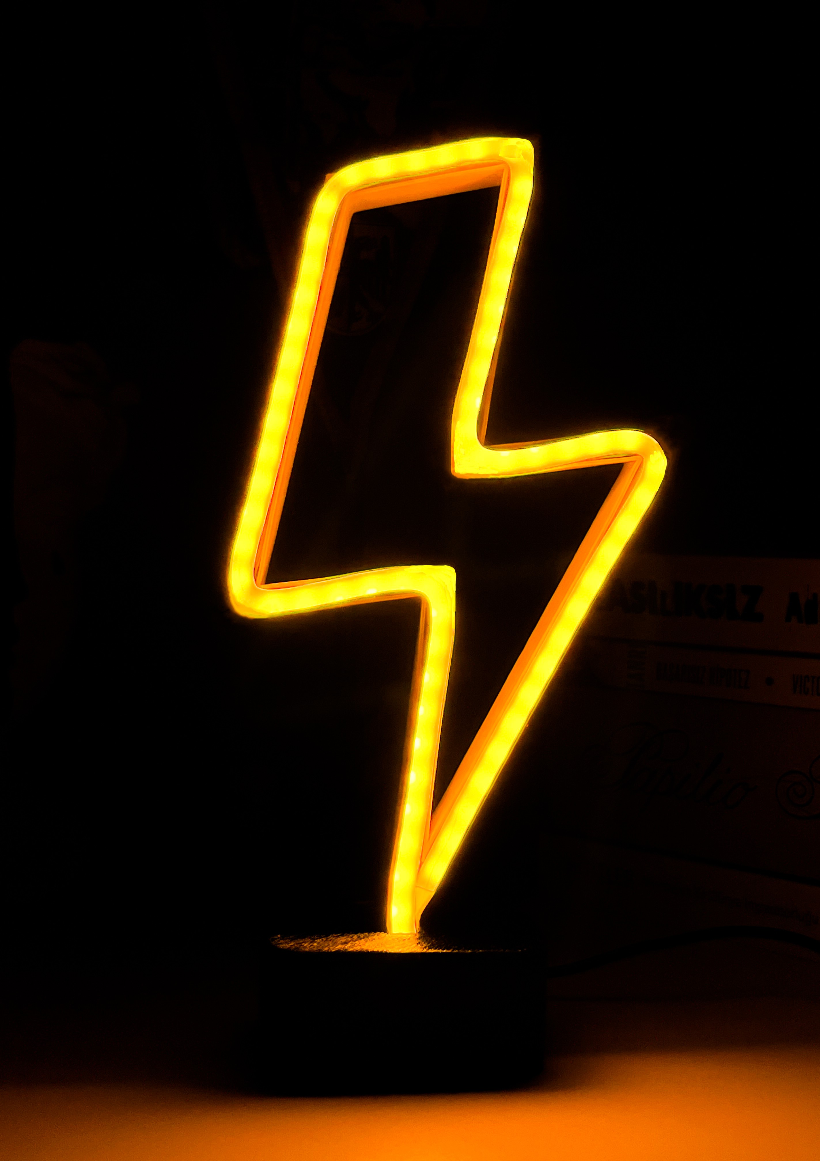 Hediyelik Eşya Yıldırım Şimşek Şekil Hediye Neon Masa Lambası Led Lamba Gece Lambası