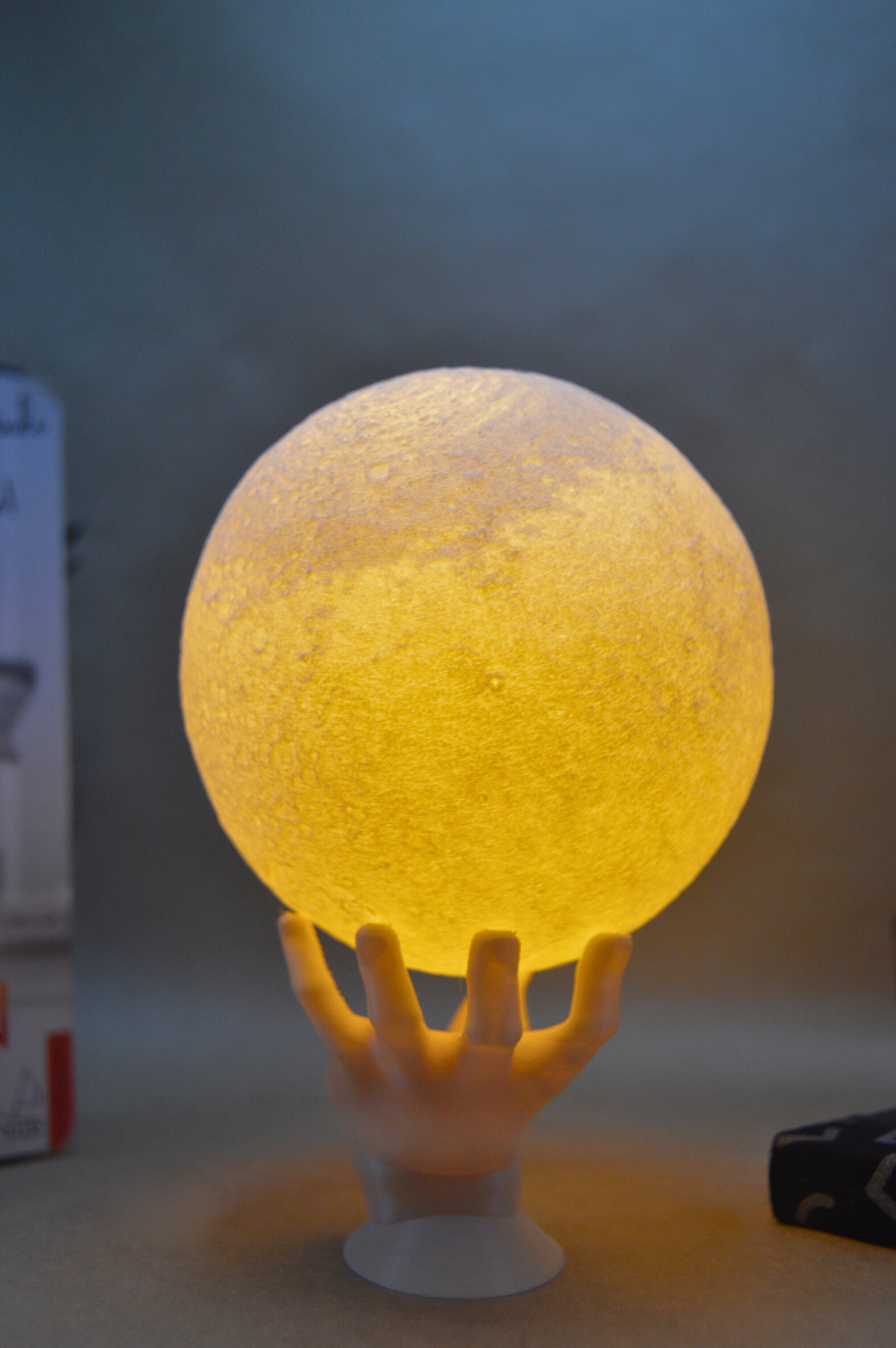 El Figürlü Ay Küresi 2020 Yılı Gerçek Boyut Gece Lambası Led Masa lambası Dekoratif Aydınlatma