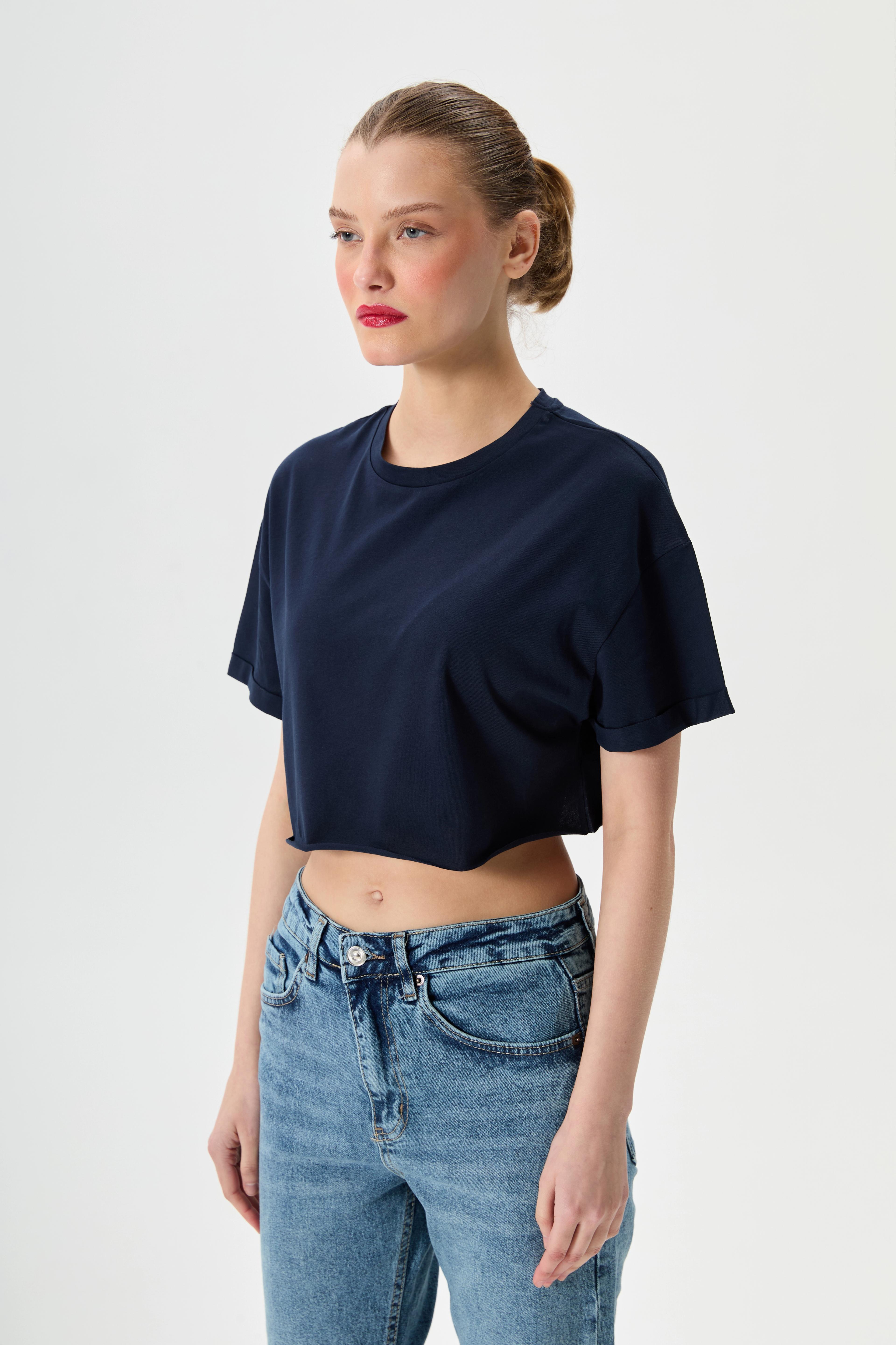 Bisiklet Yaka Crop Tişört  - Lacivert