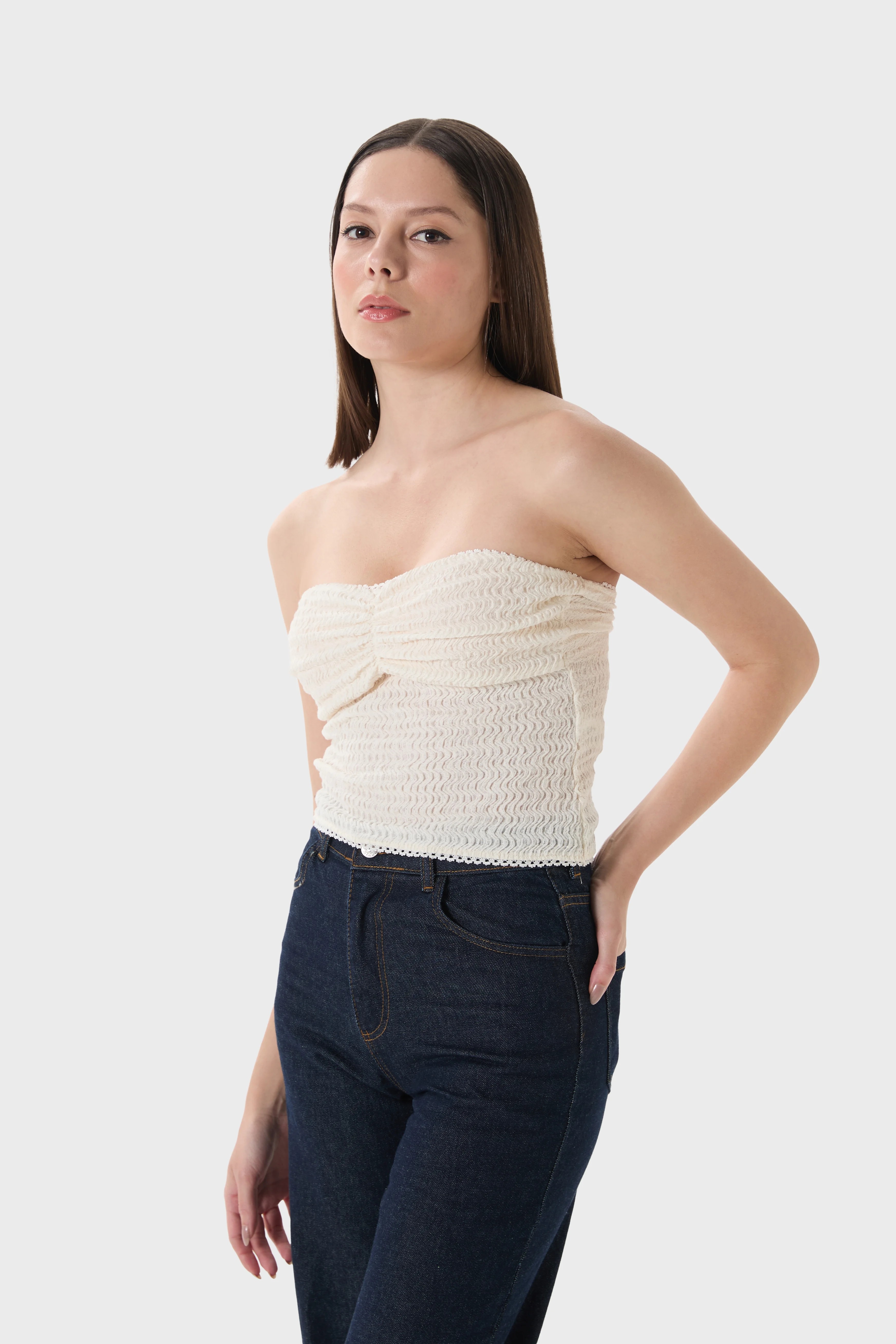 Straplez Crop