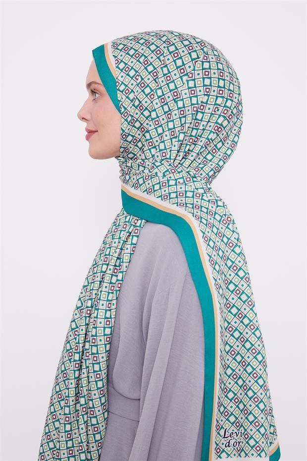 LevidorBenetton Cube Pattern Love Shawl