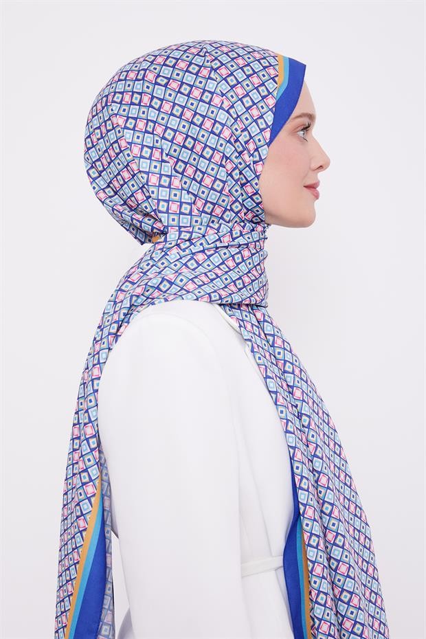 LevidorSaks Cube Pattern Love Shawl