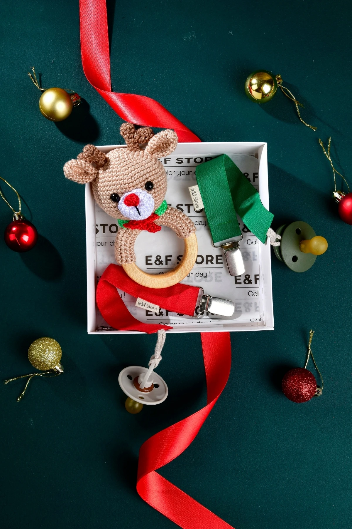 Amigurumi Geyik Çıngırak ve Emzik Askısı Yılbaşı Seti