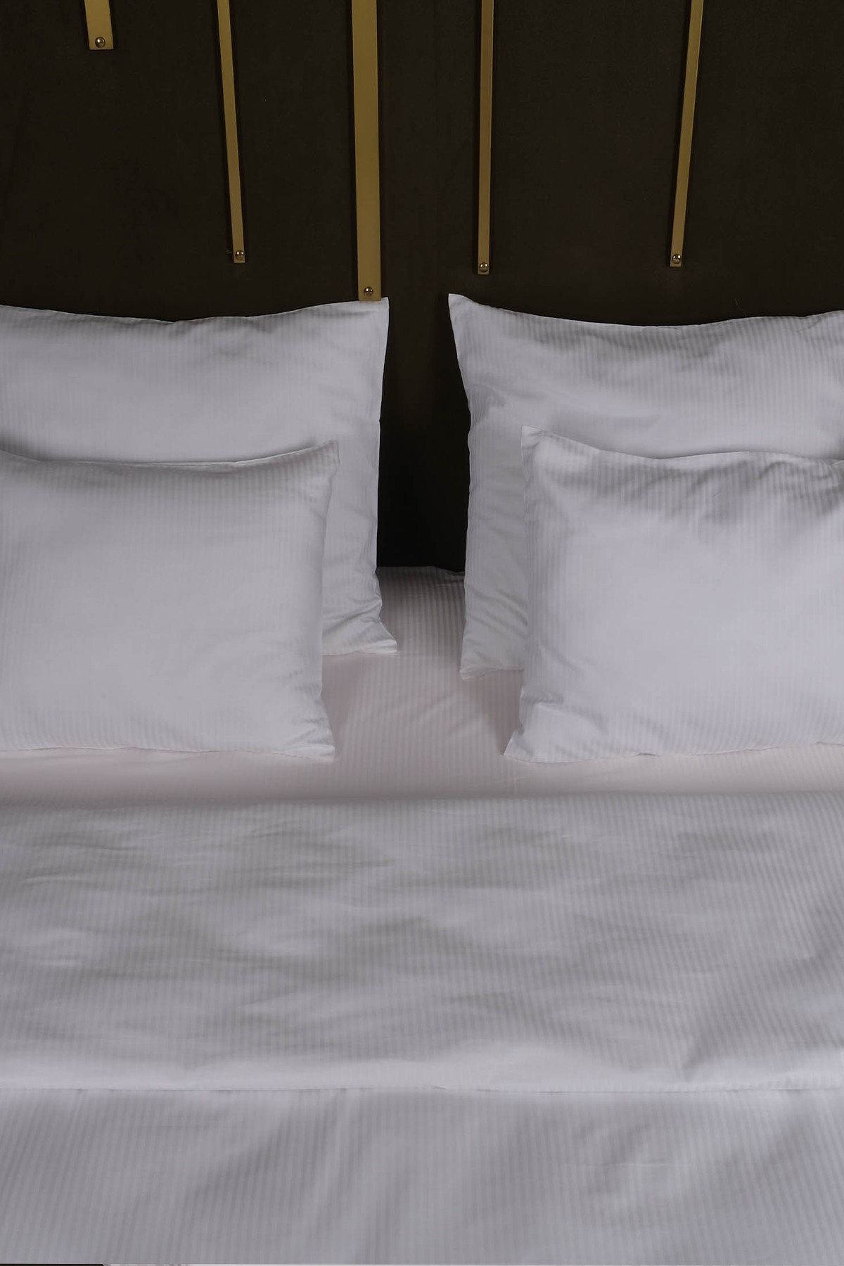 Lawon New York Serisi 1 Adet King Size Antialerjik Microfiber Yastık 60*80cm 1100gr