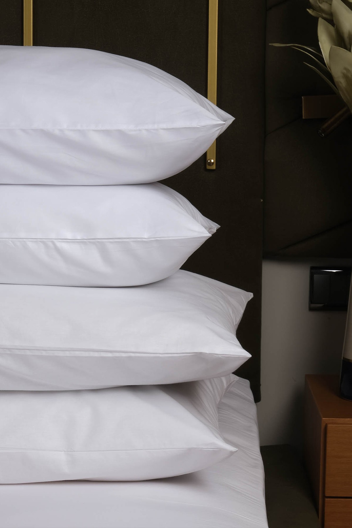 Lawon New York Serisi 1 Adet King Size Antialerjik Microfiber Yastık 60*80cm 1100gr